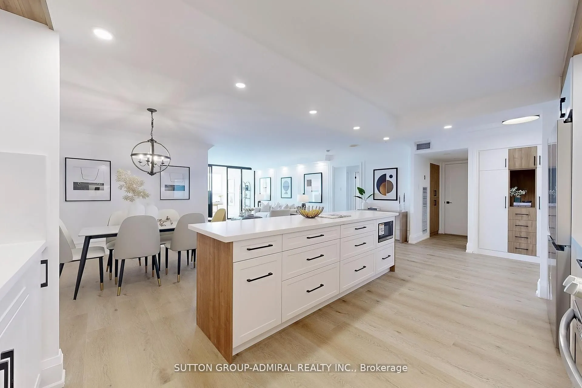 65 Spring Garden Avenue, #2009
