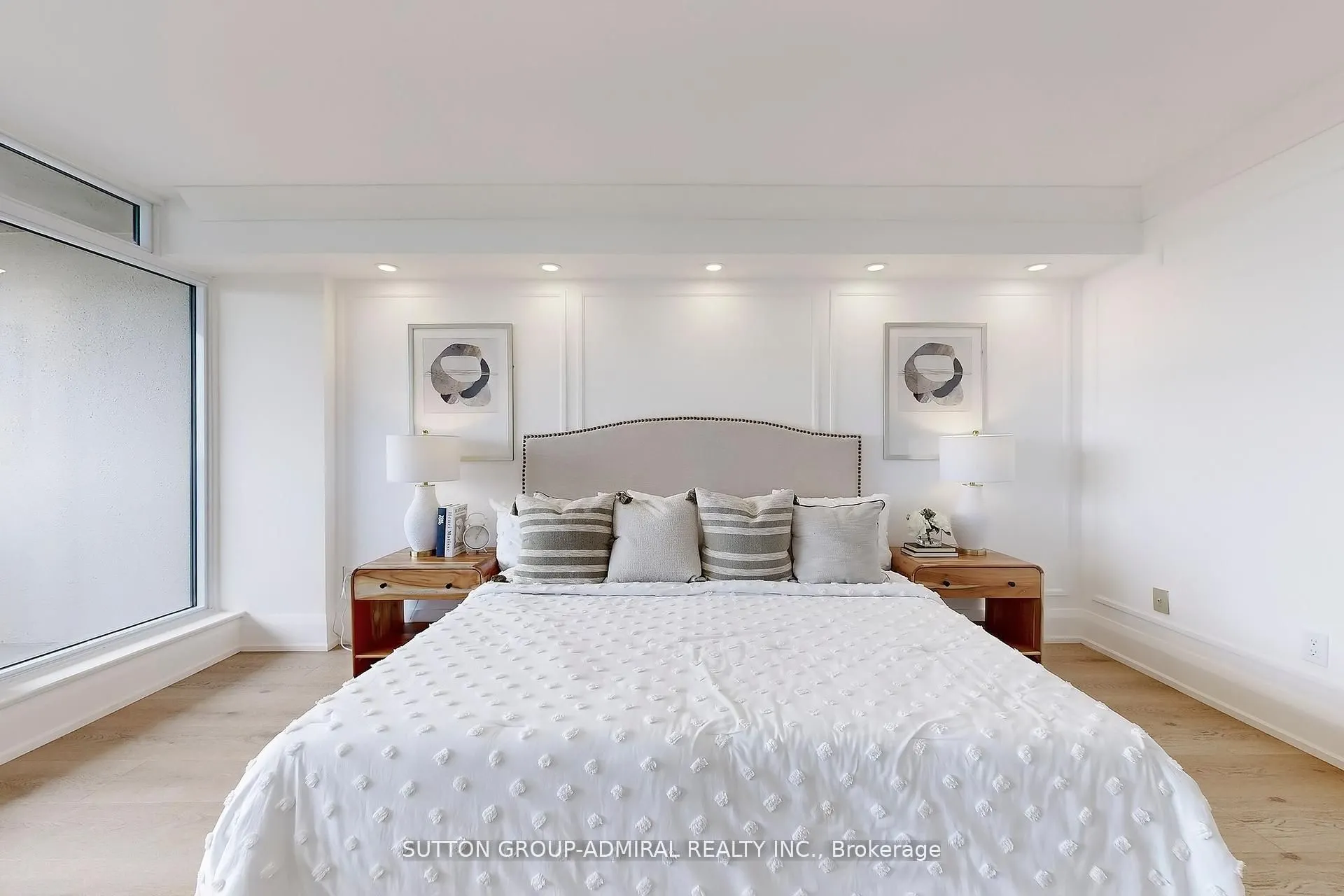 65 Spring Garden Avenue, #2009