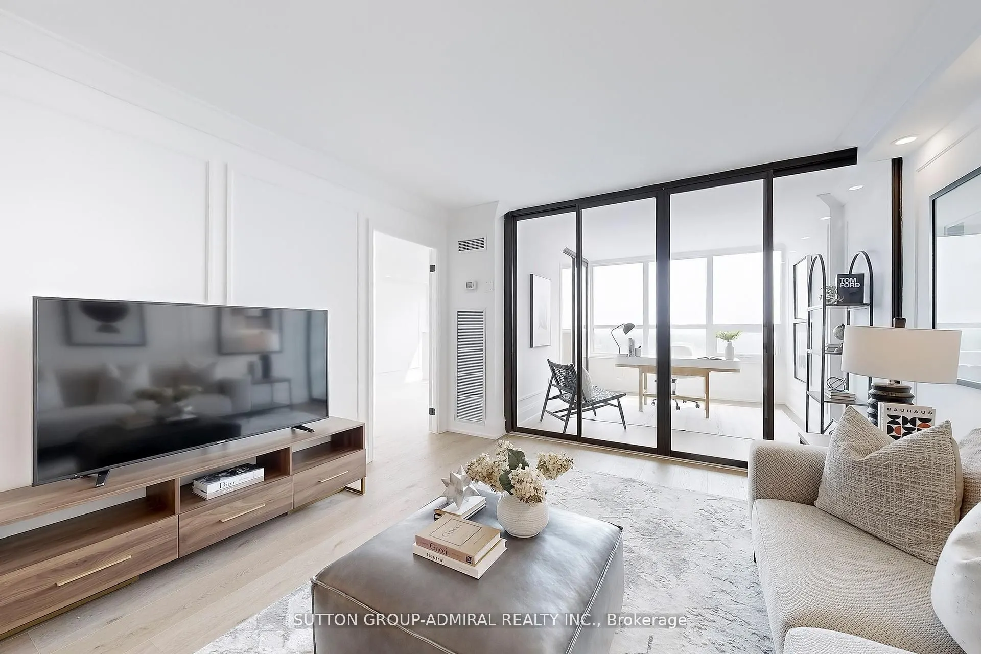 65 Spring Garden Avenue, #2009
