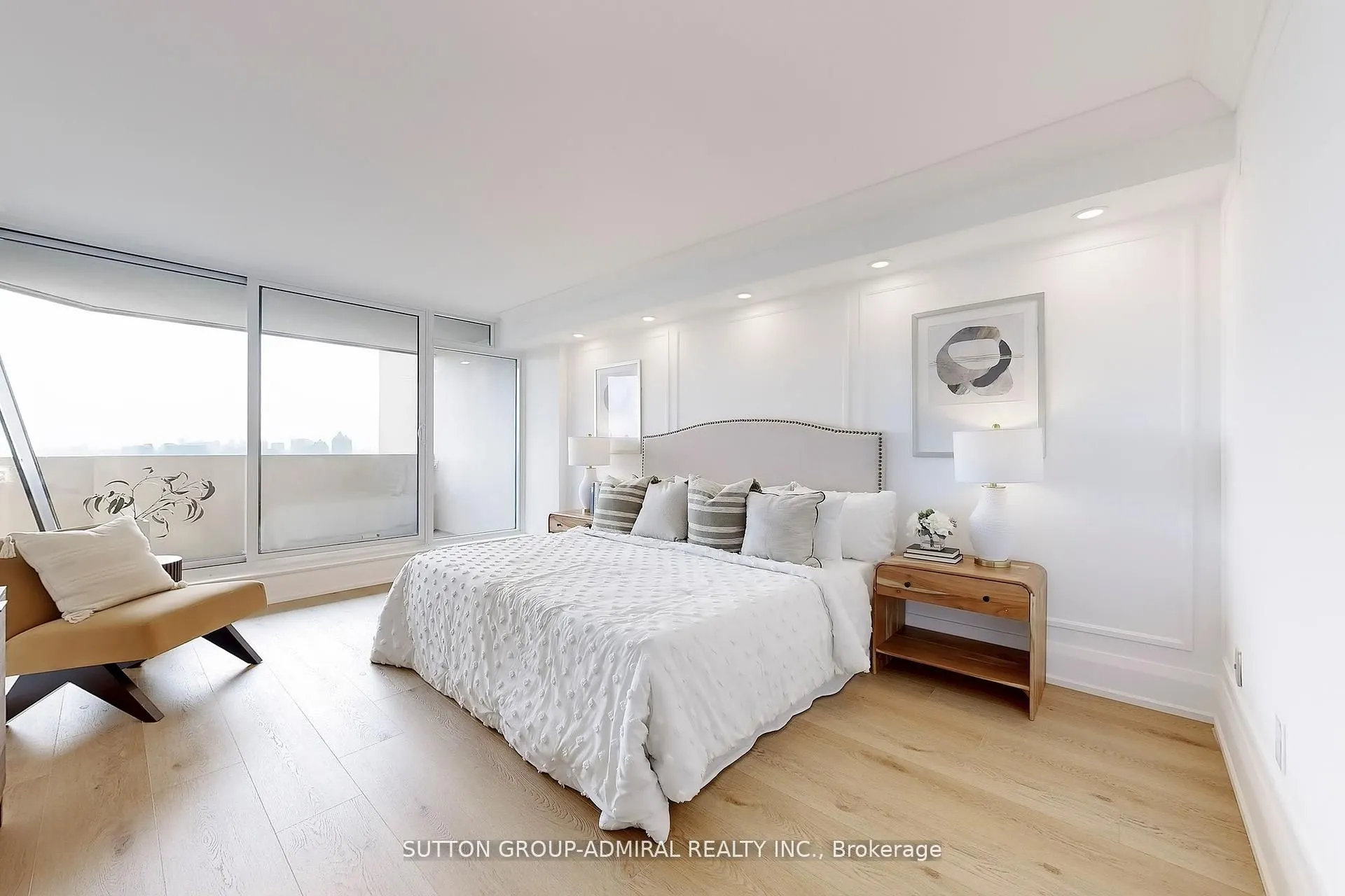 65 Spring Garden Avenue, #2009