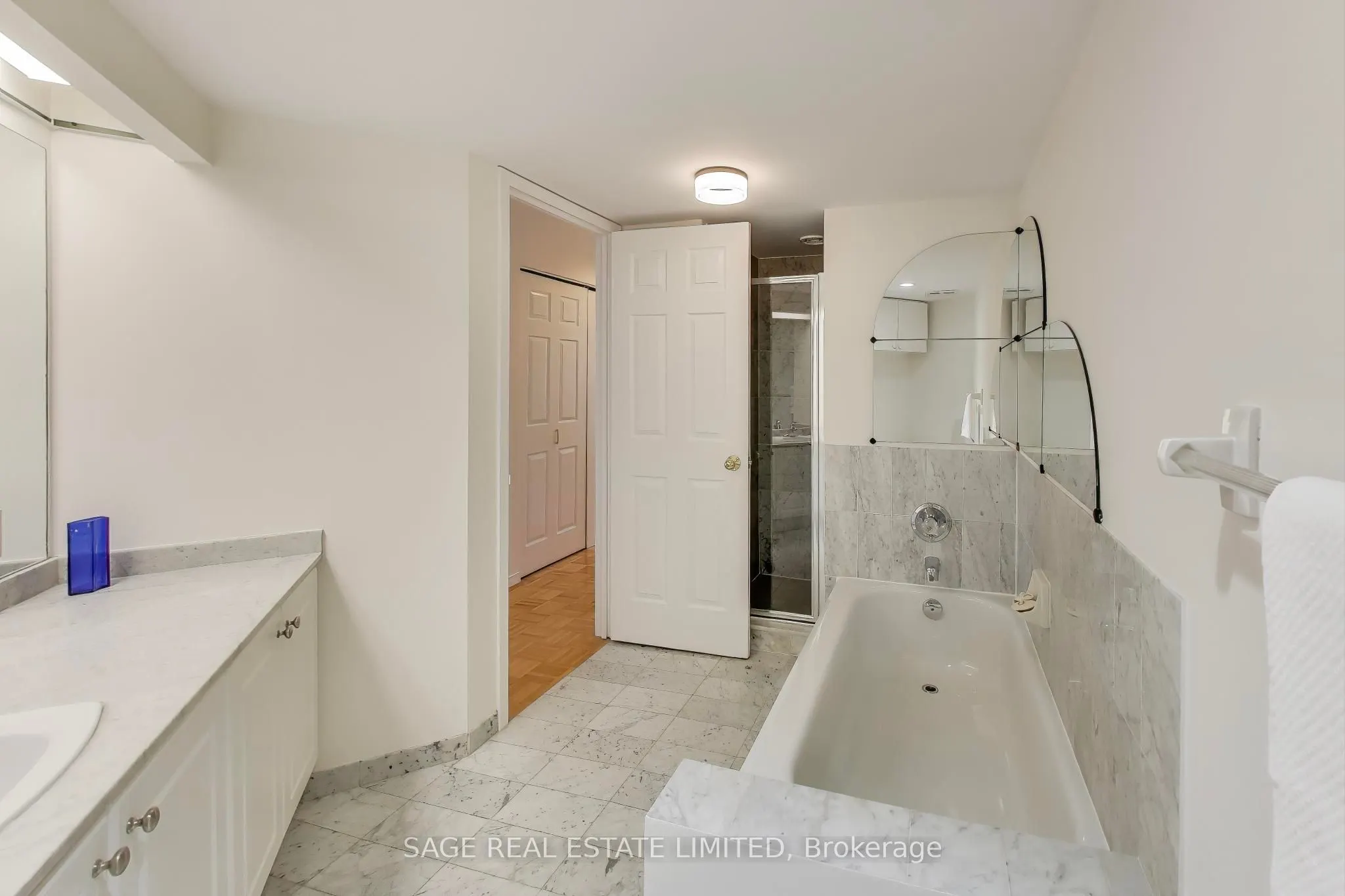 5 Concorde Place, #1201