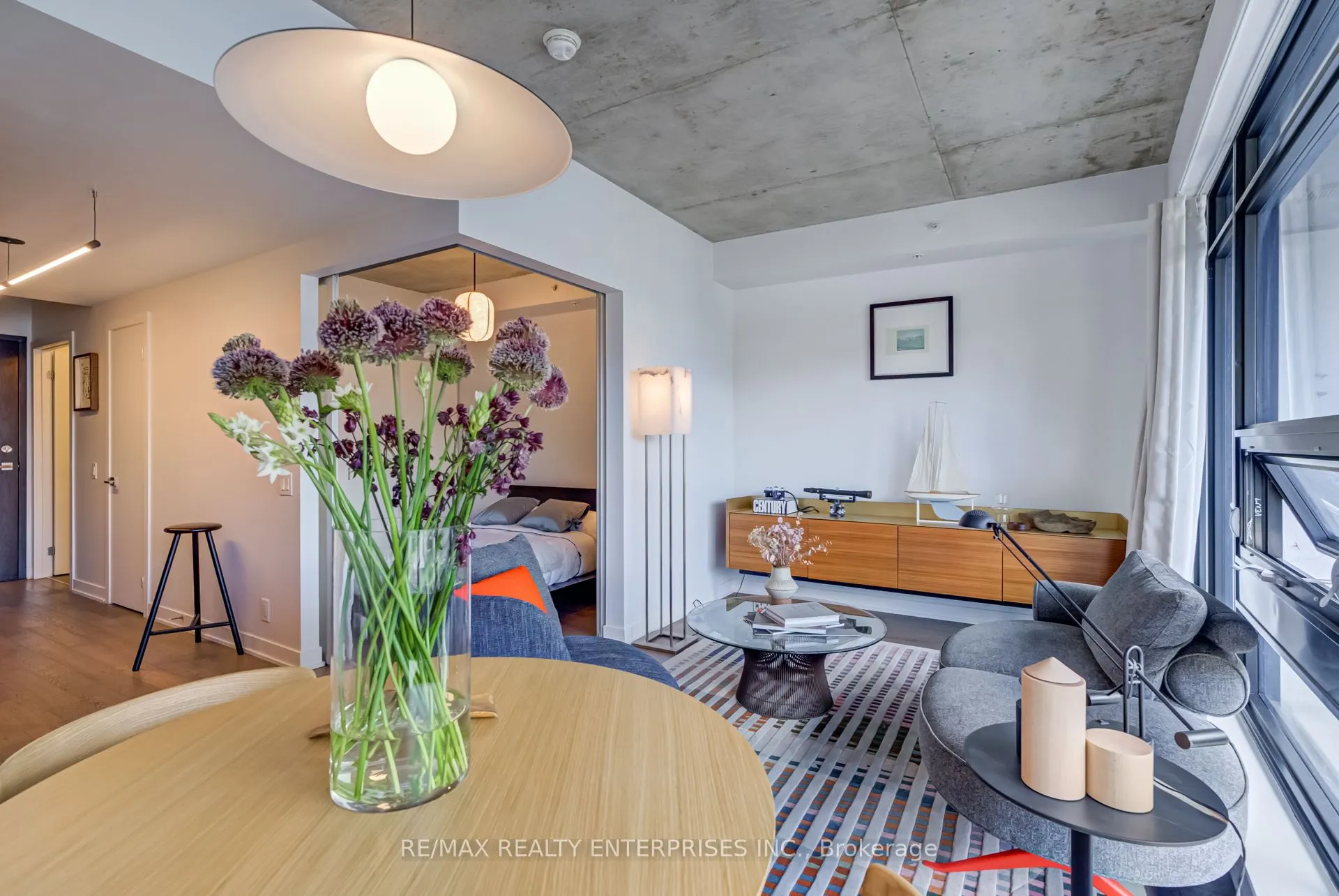 1239 Dundas Street W, #204