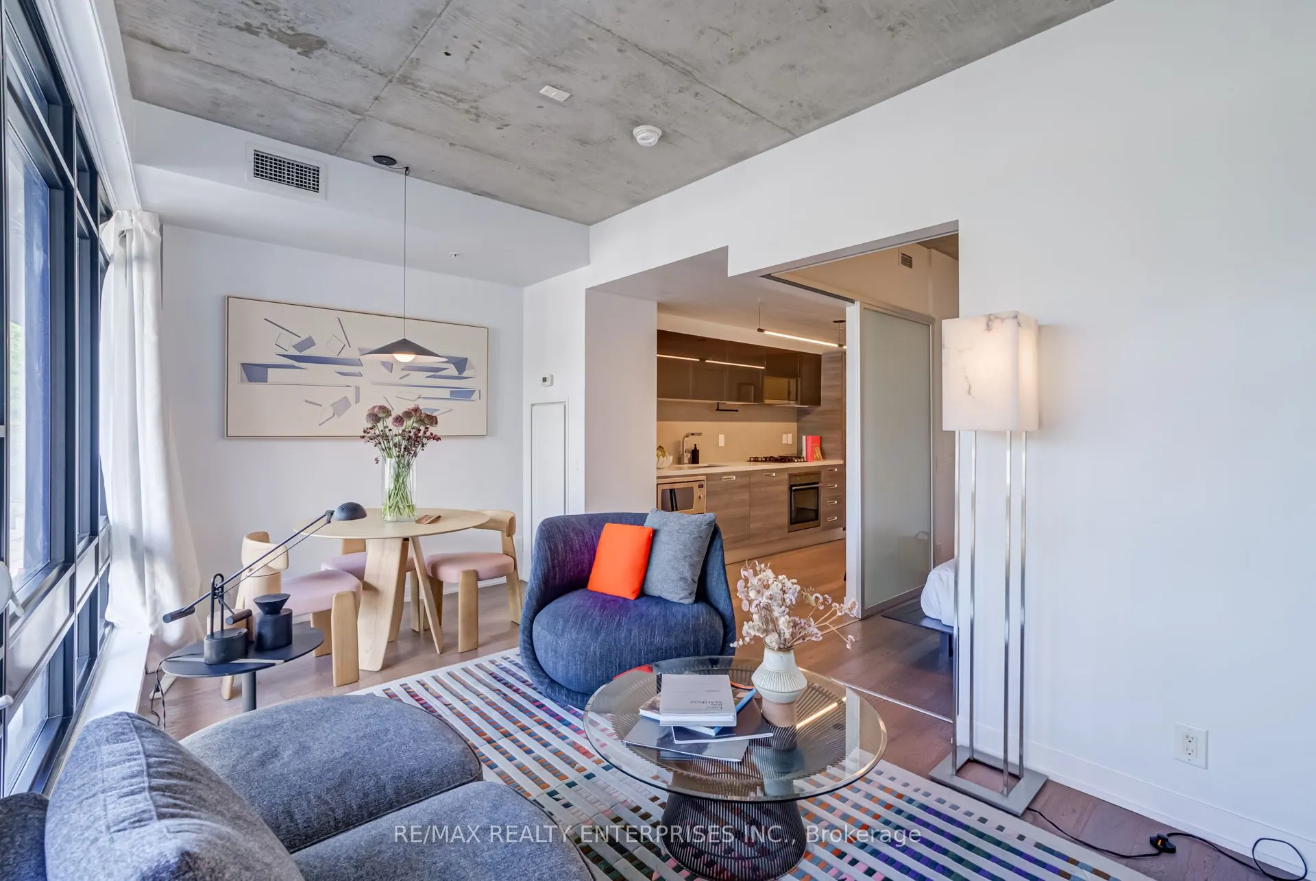1239 Dundas Street W, #204