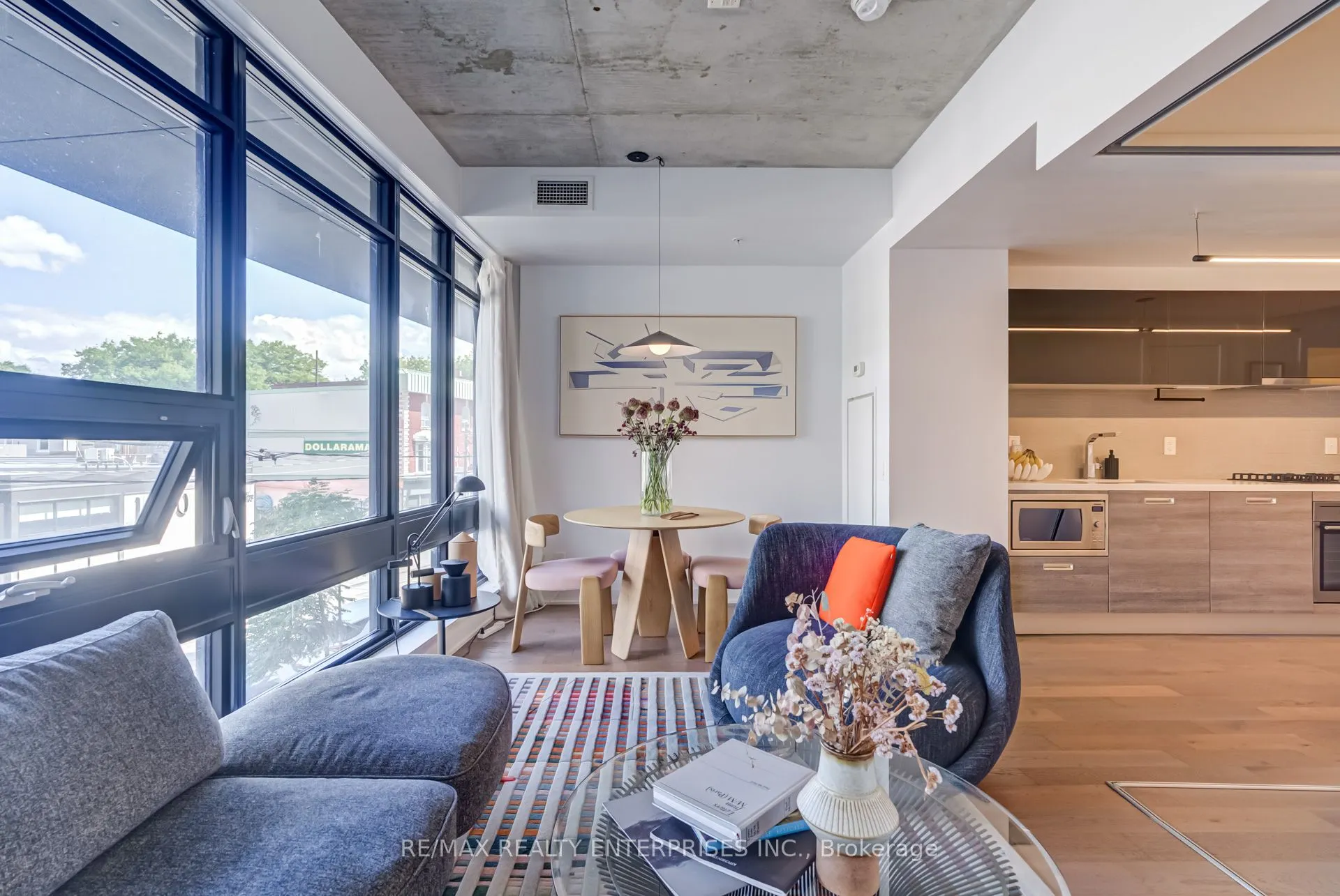 1239 Dundas Street W, #204