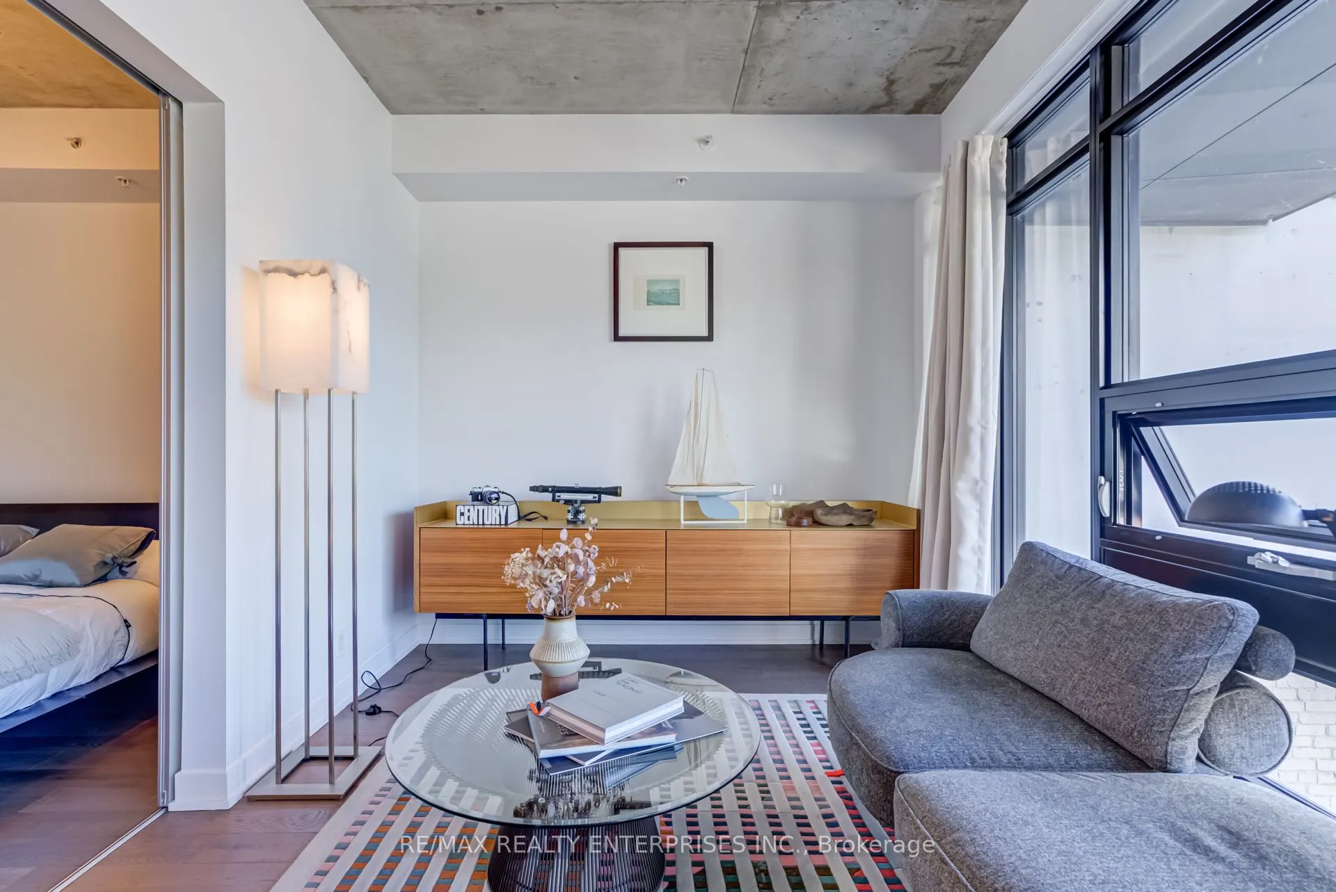 1239 Dundas Street W, #204