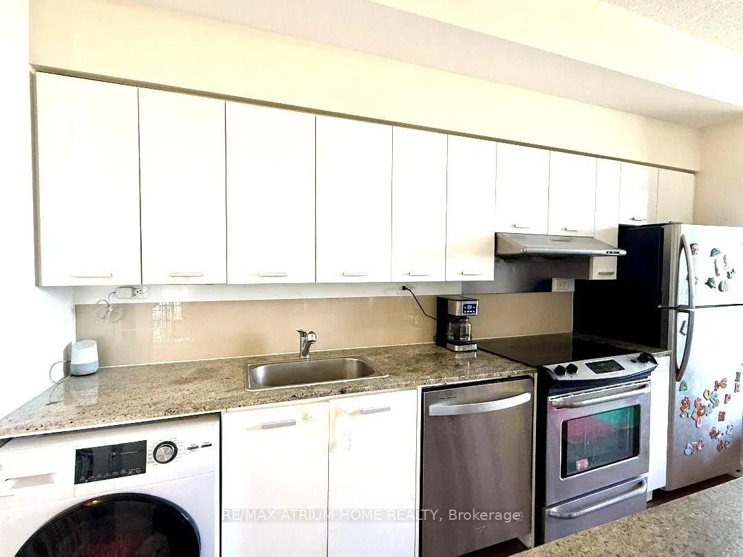 29 Singer Court, #2605