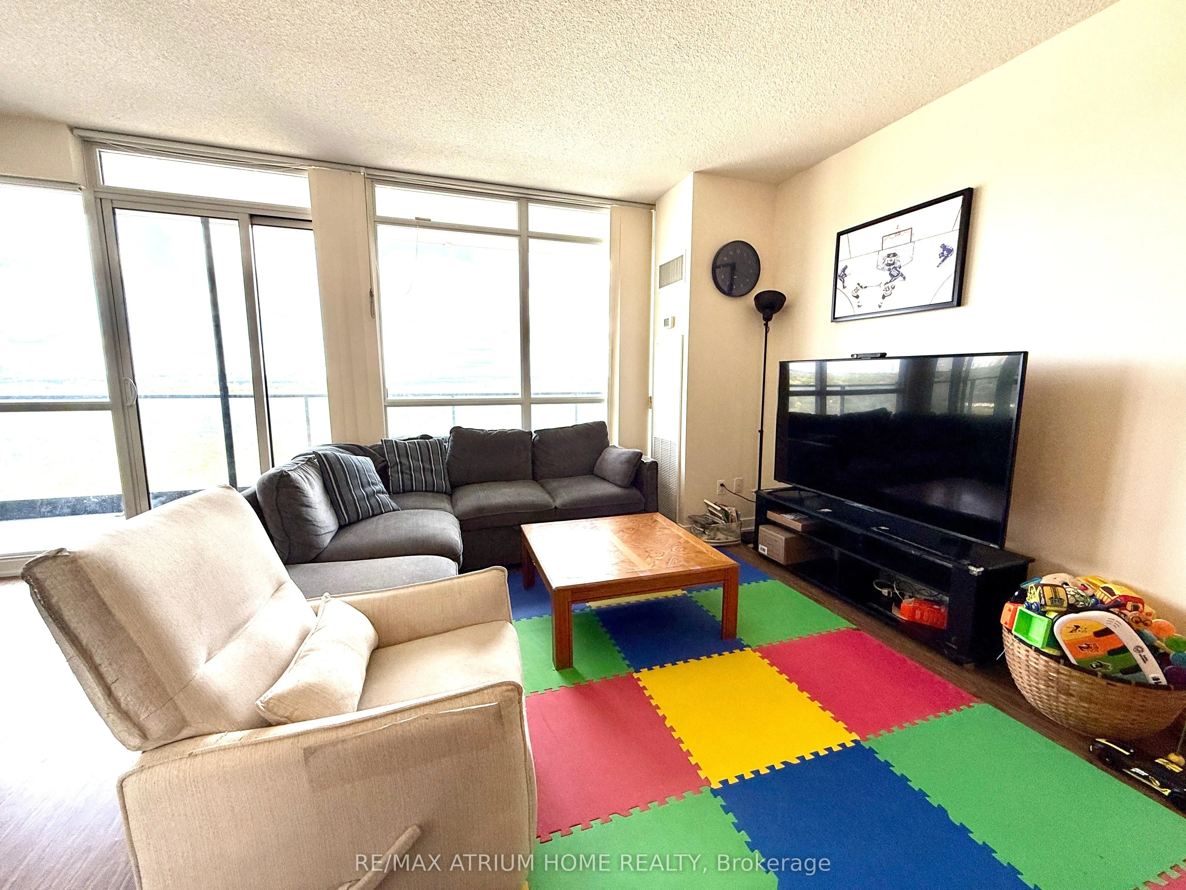 29 Singer Court, #2605