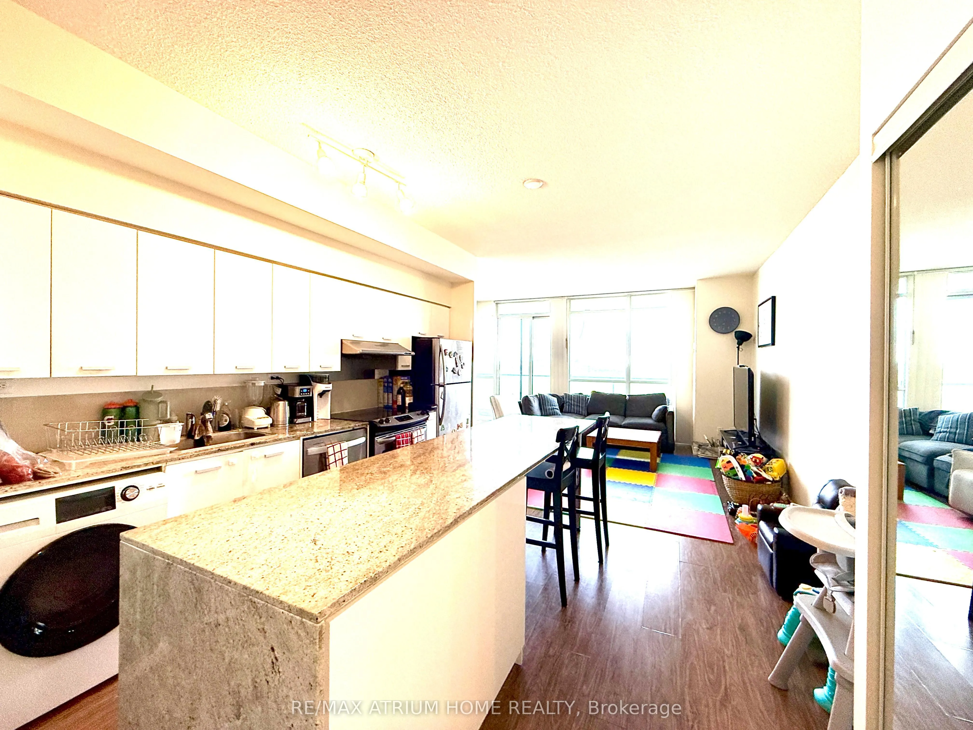 29 Singer Court, #2605