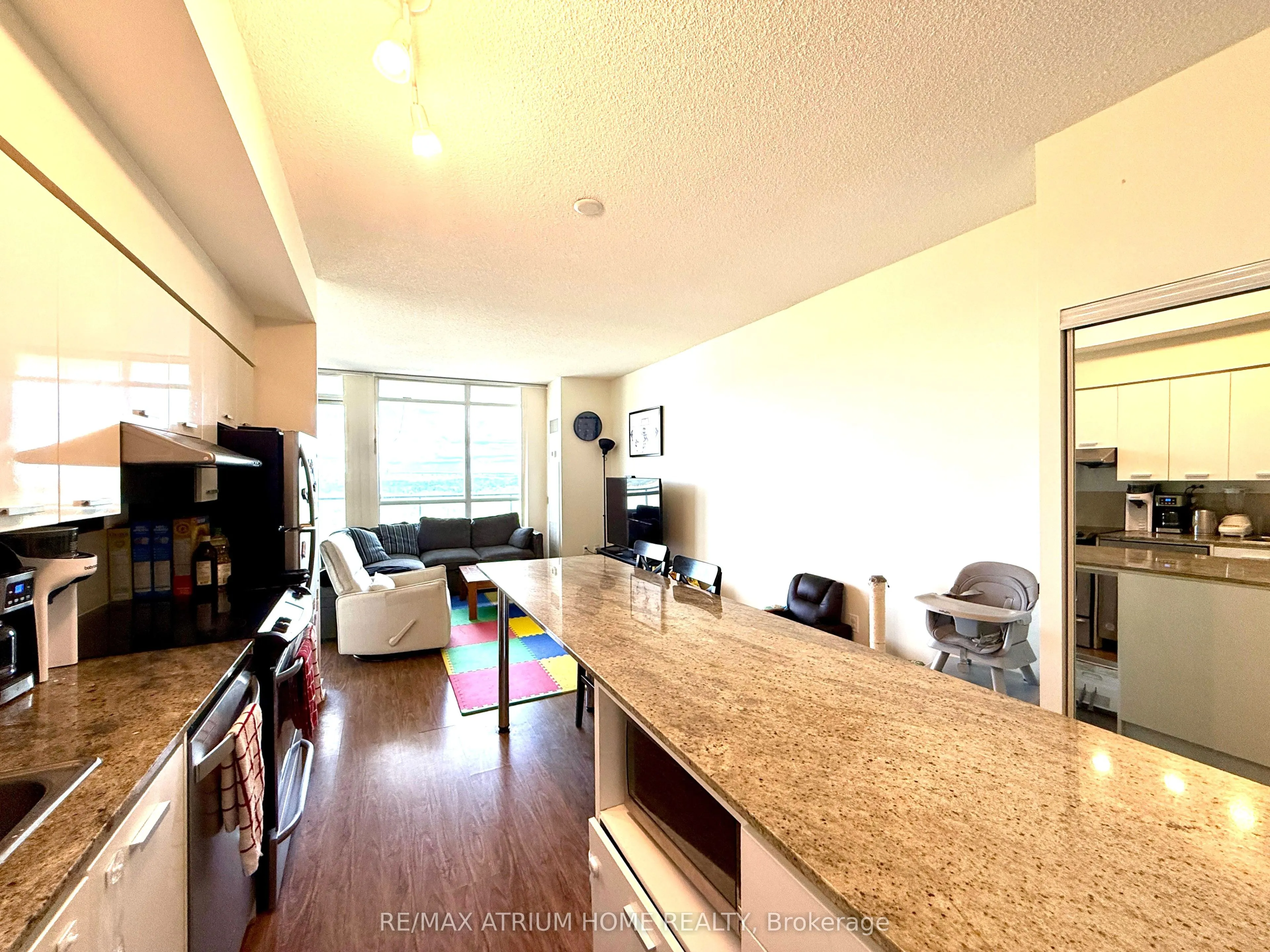 29 Singer Court, #2605