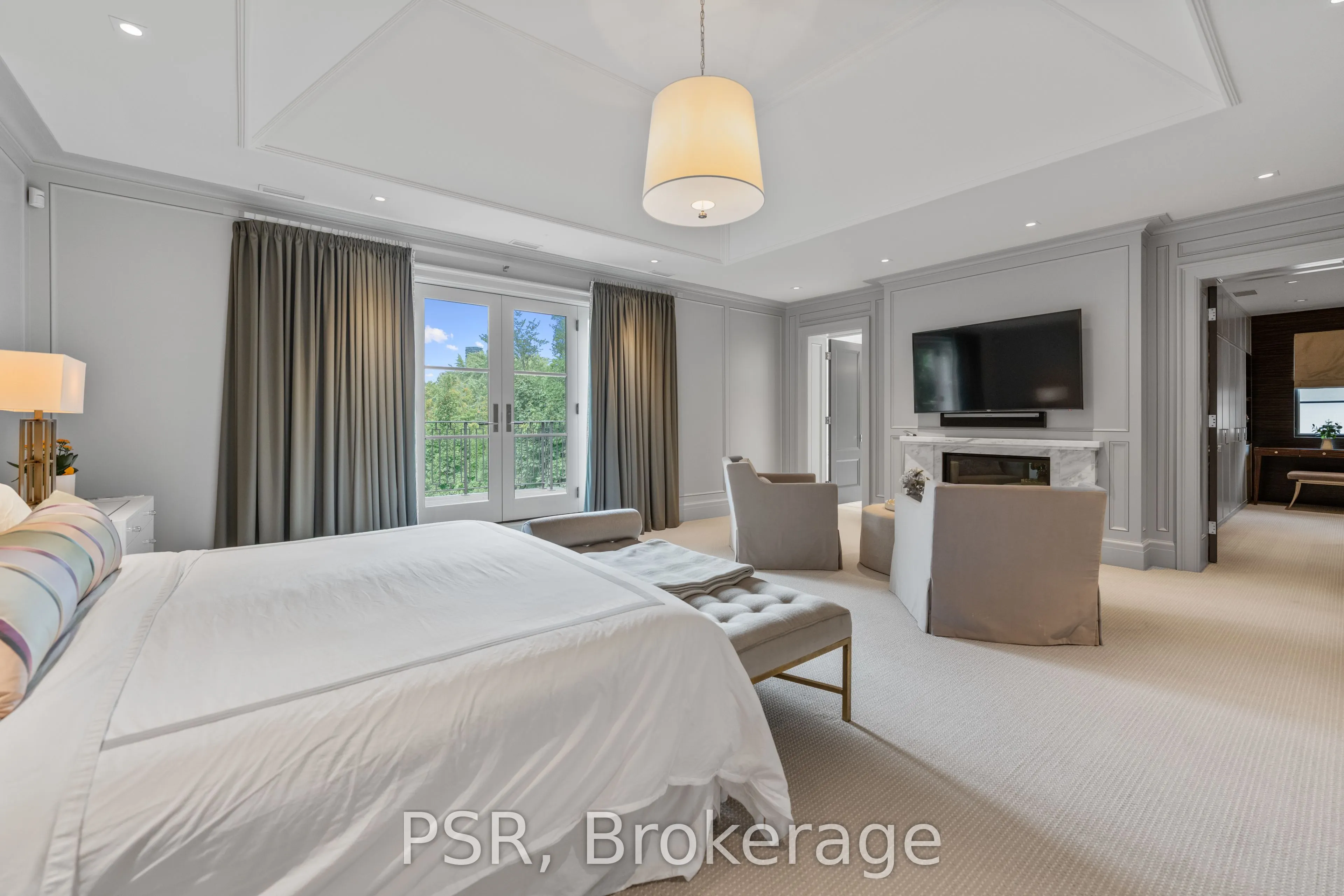 221 Dunvegan Road