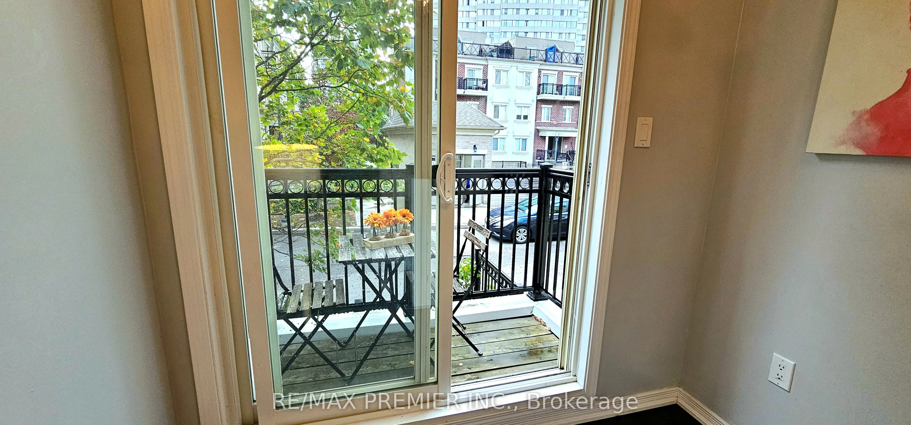 19 Coneflower Crescent, #272