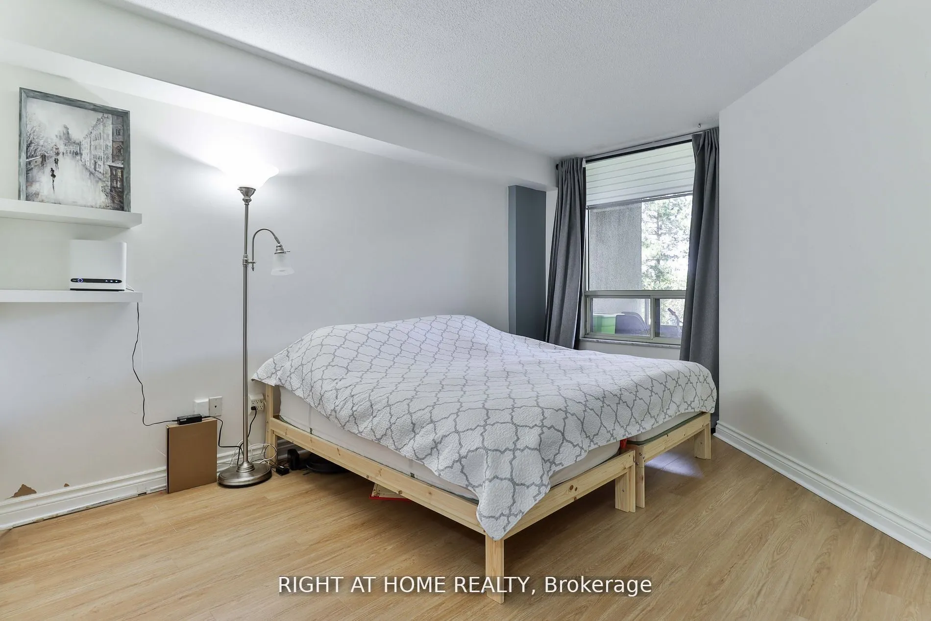 1210 Don Mills Road, #206