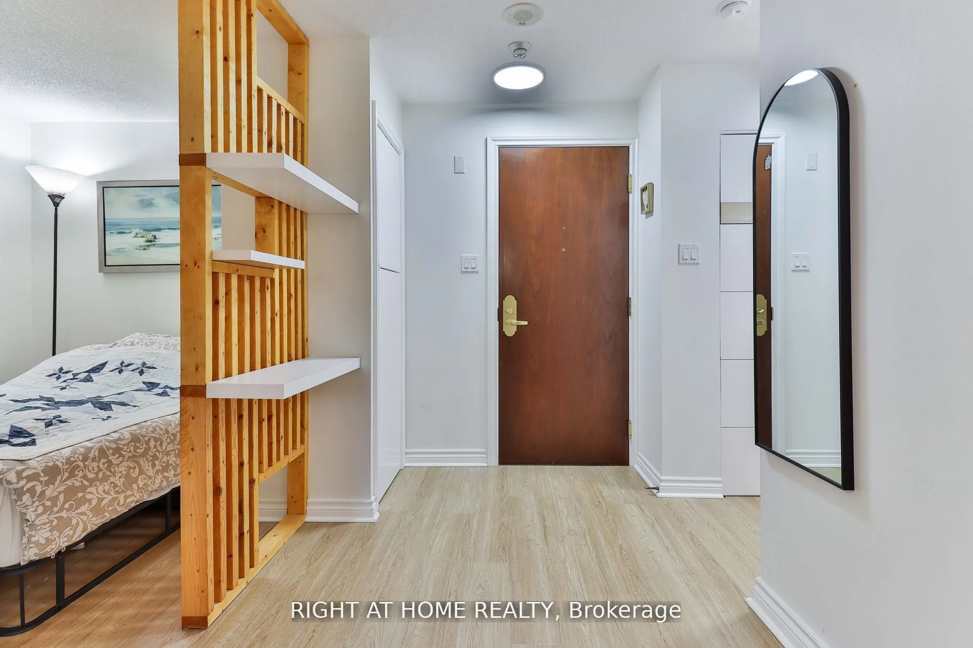 1210 Don Mills Road, #206