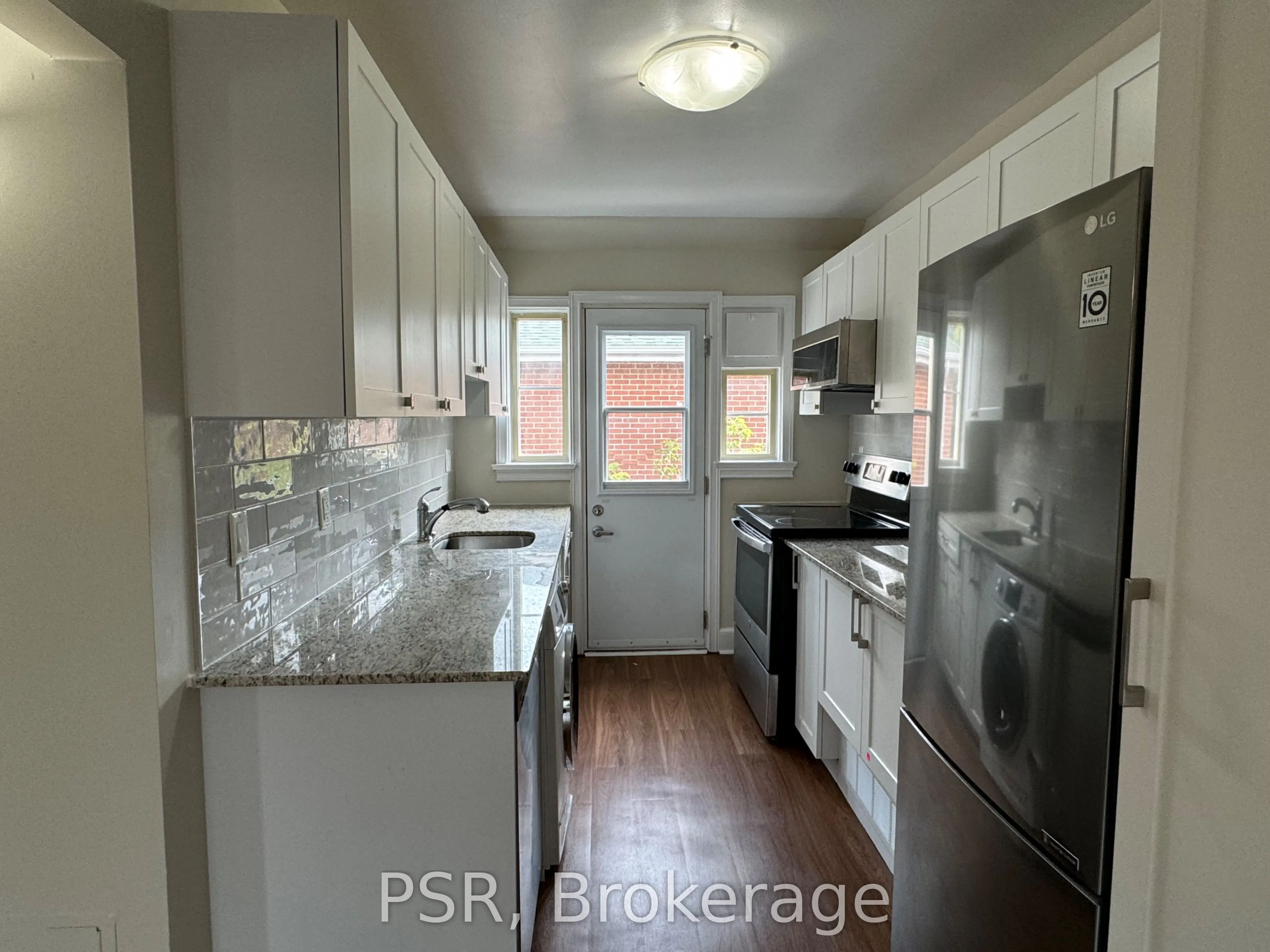 1353 Bayview Avenue, #U01