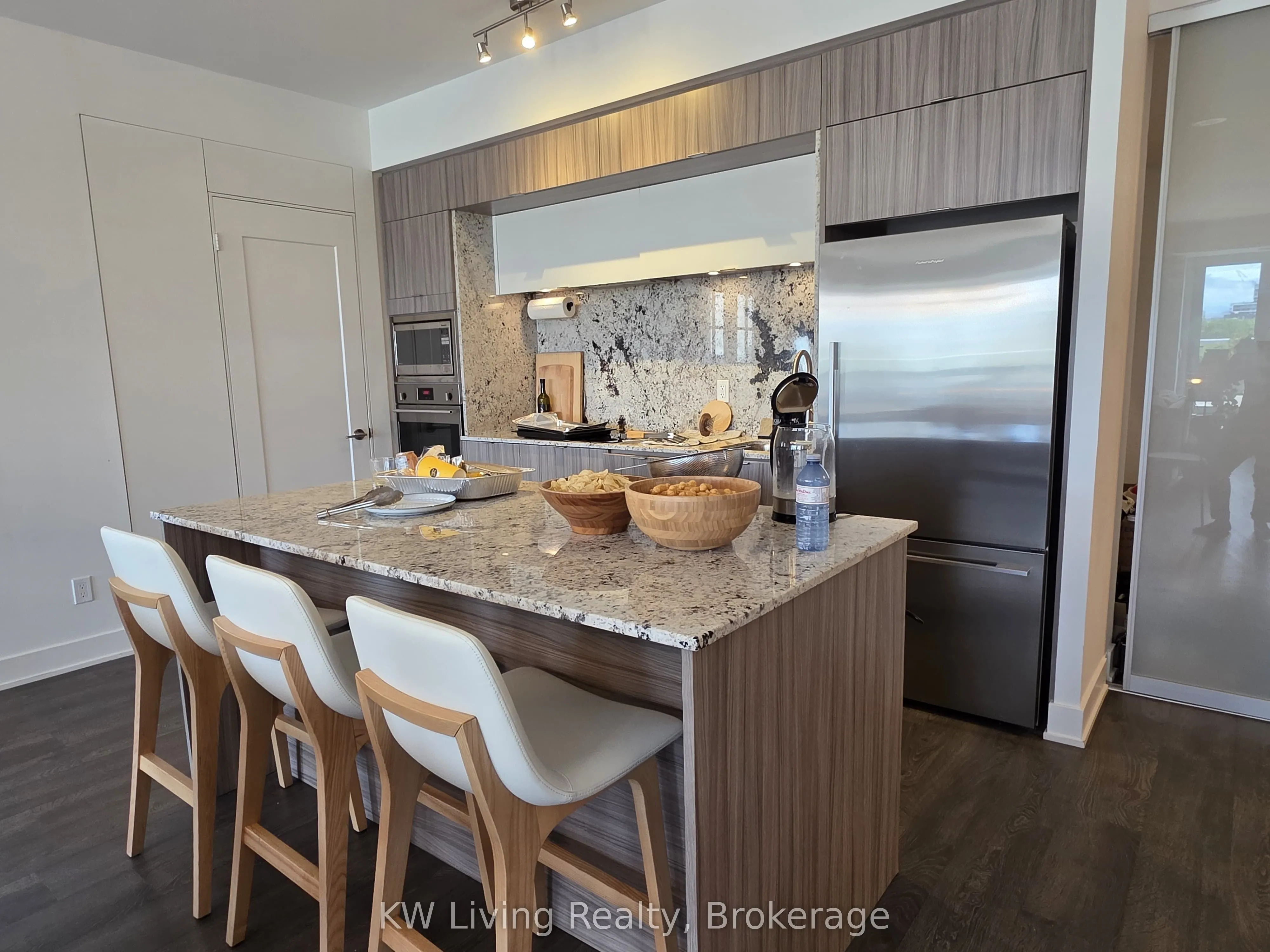 38 Cameron Street, #608