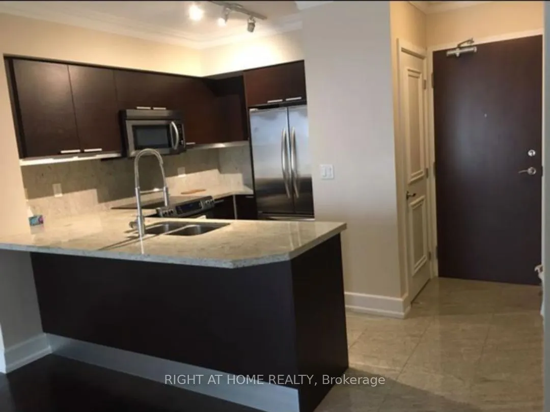 650 Sheppard Avenue E, #614
