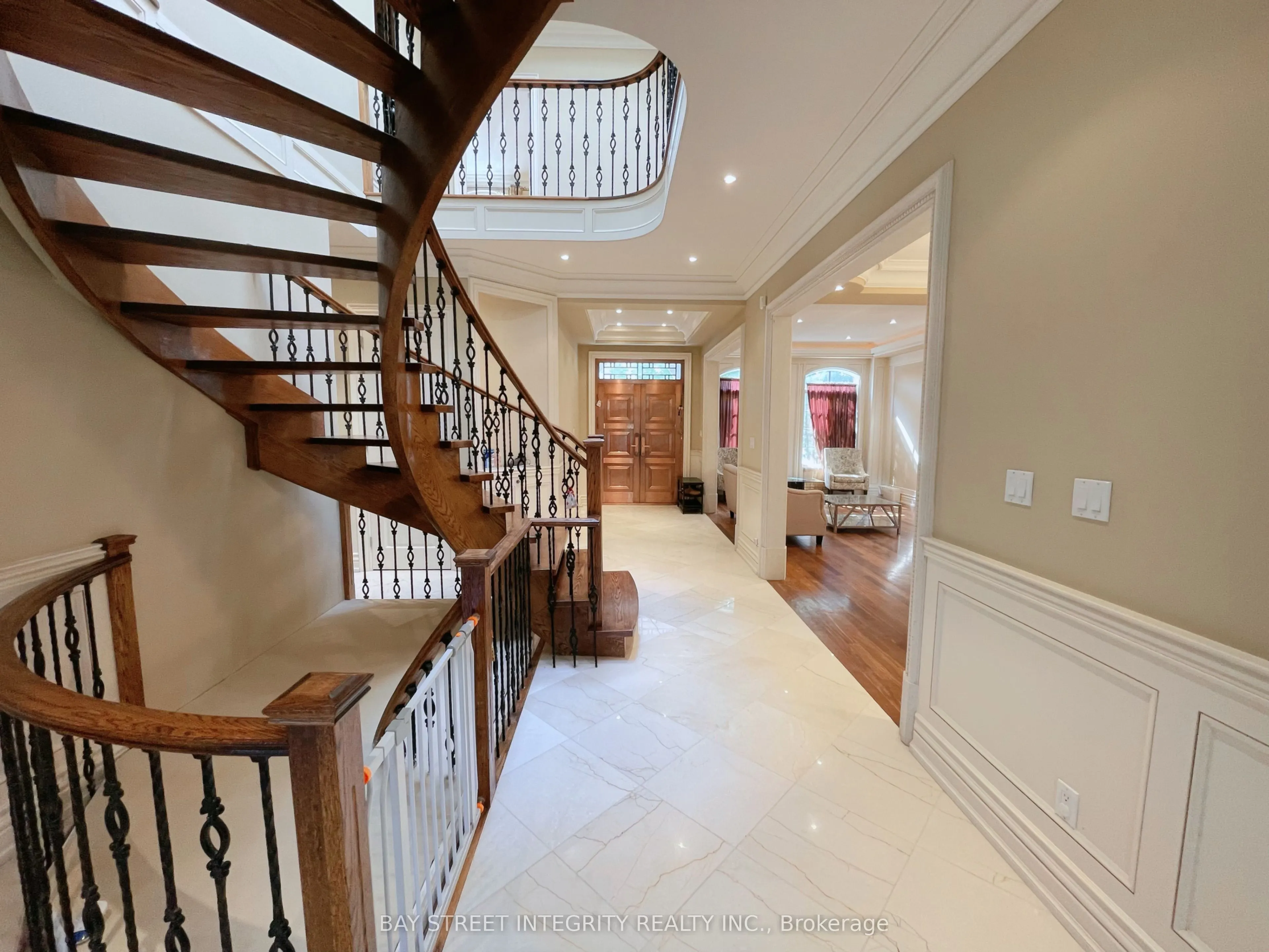 336 Greenfield Avenue, #upper