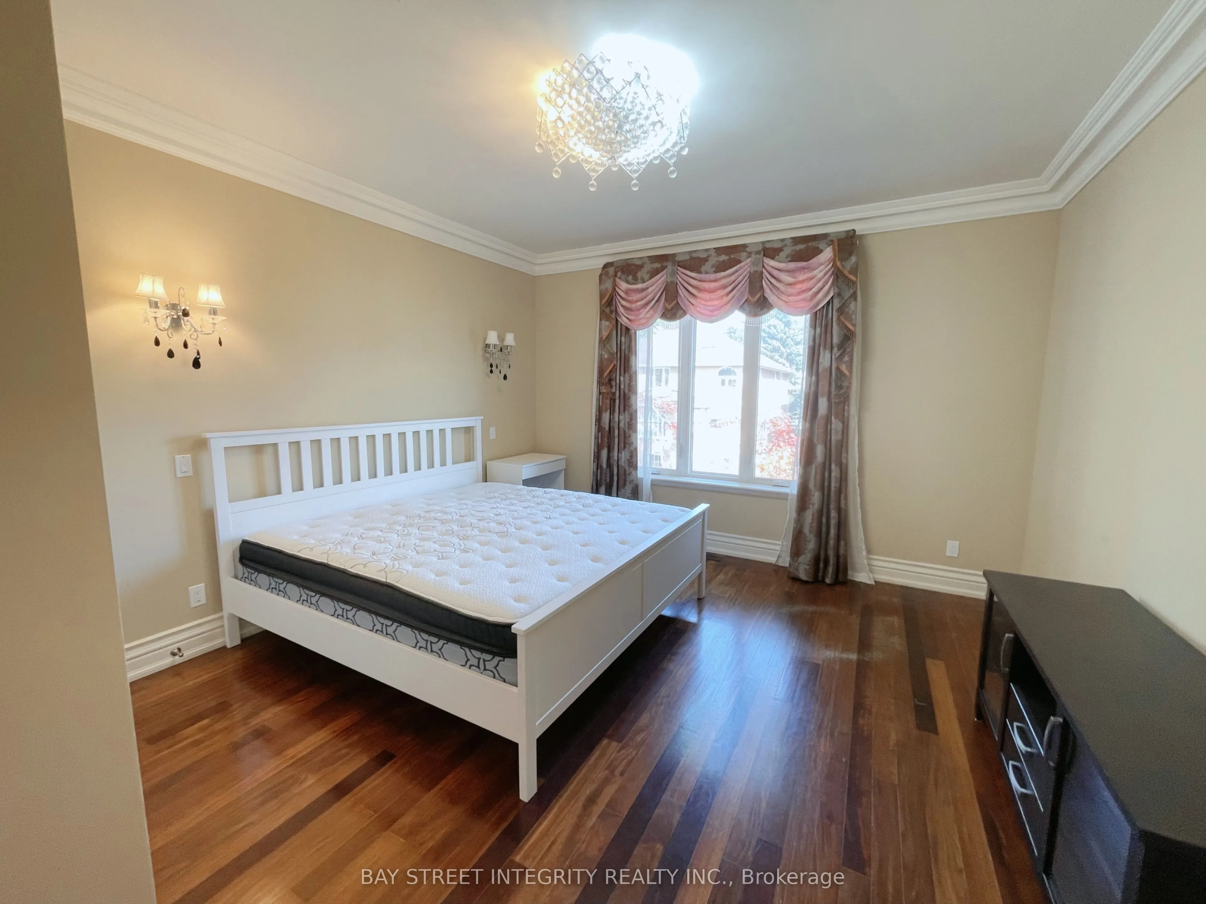 336 Greenfield Avenue, #upper