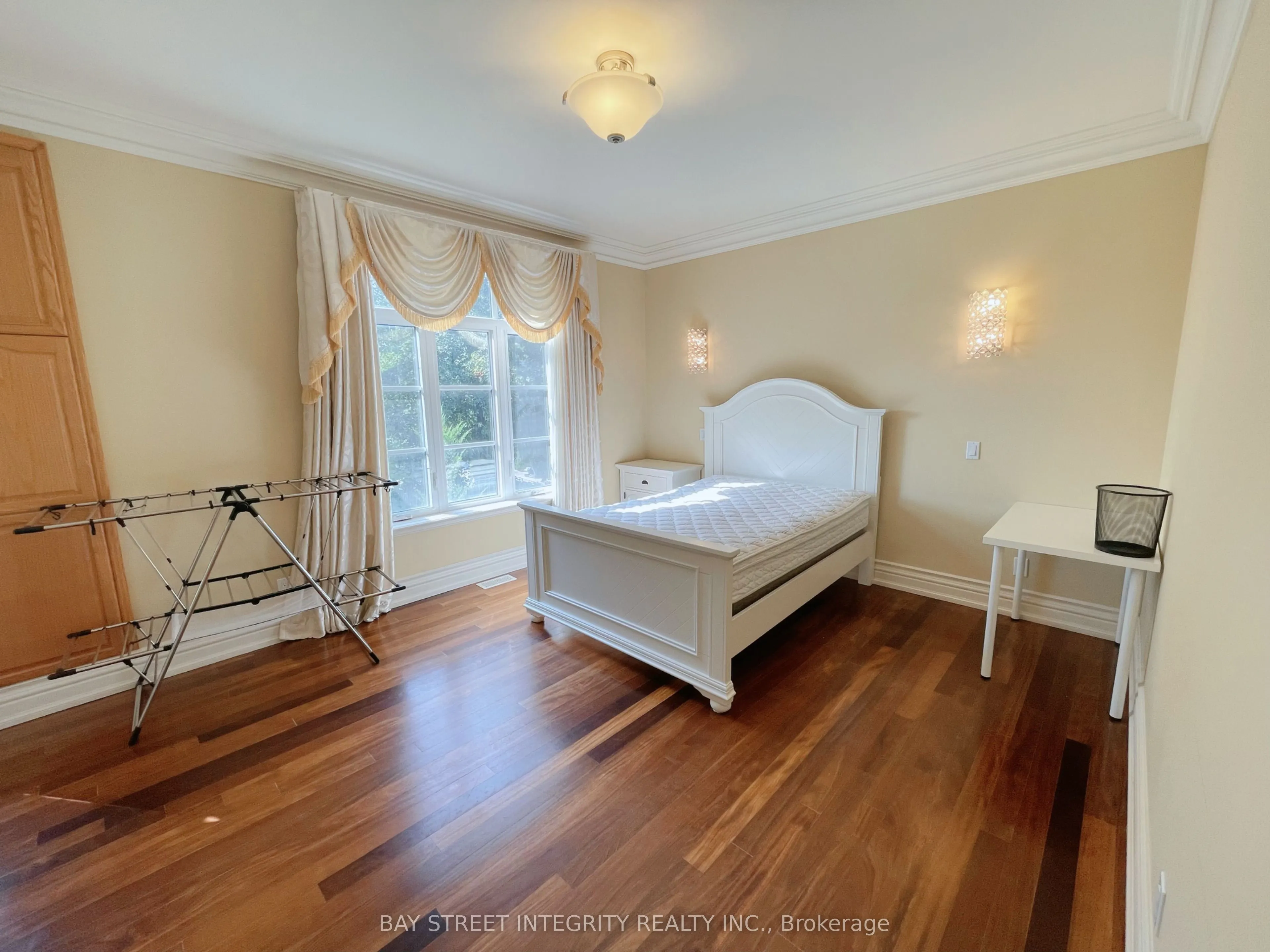 336 Greenfield Avenue, #upper