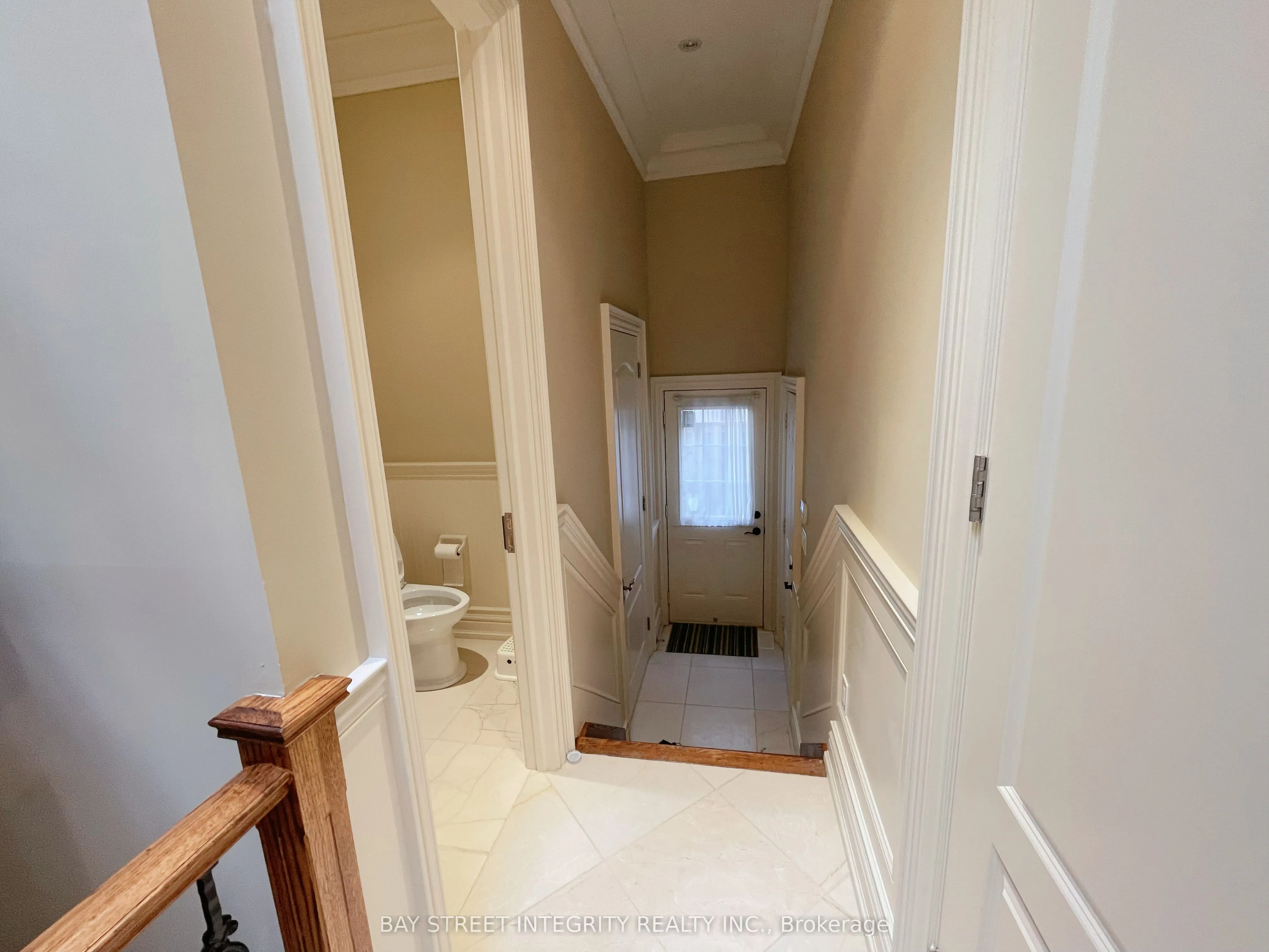 336 Greenfield Avenue, #upper