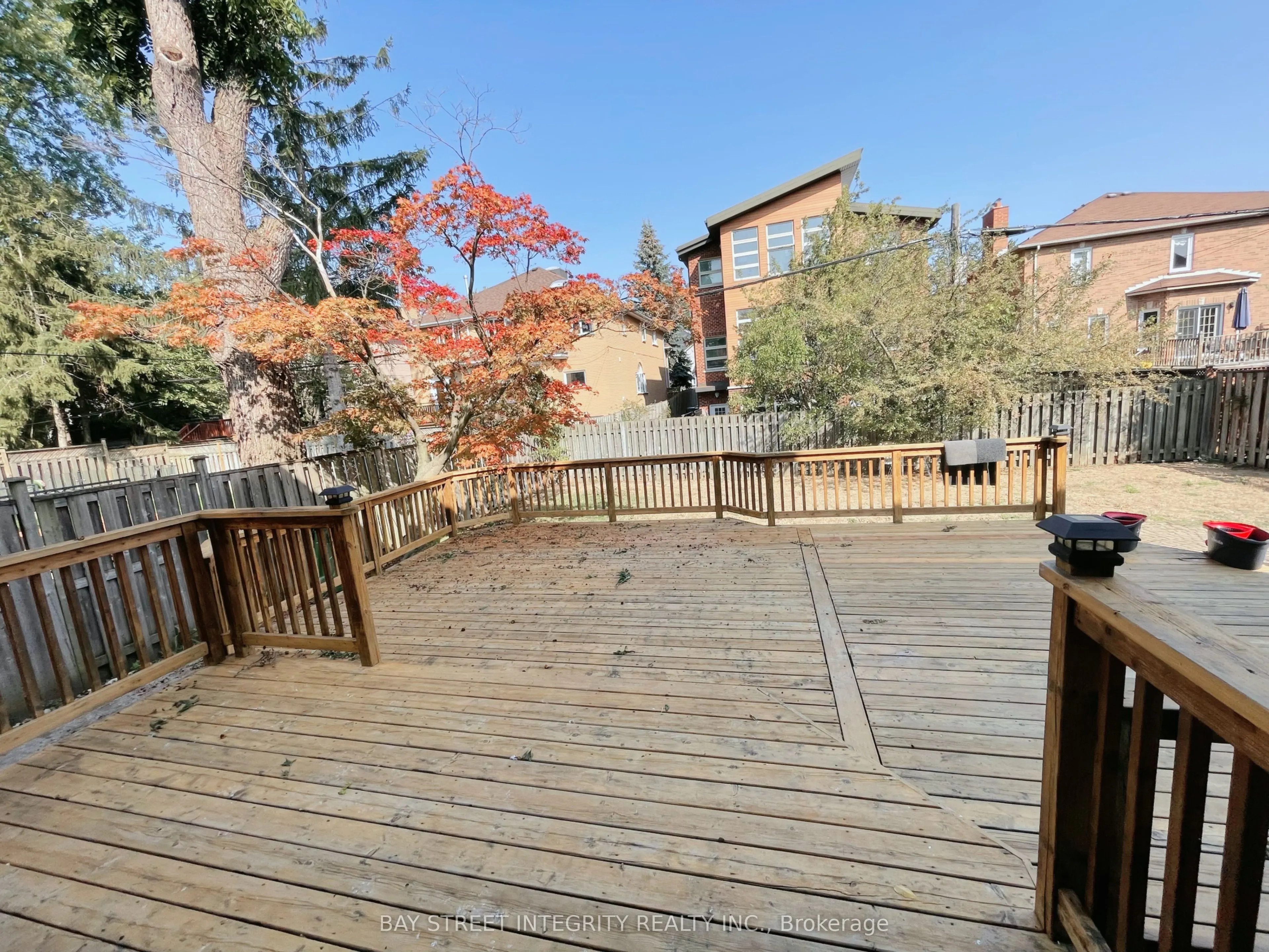 336 Greenfield Avenue, #upper
