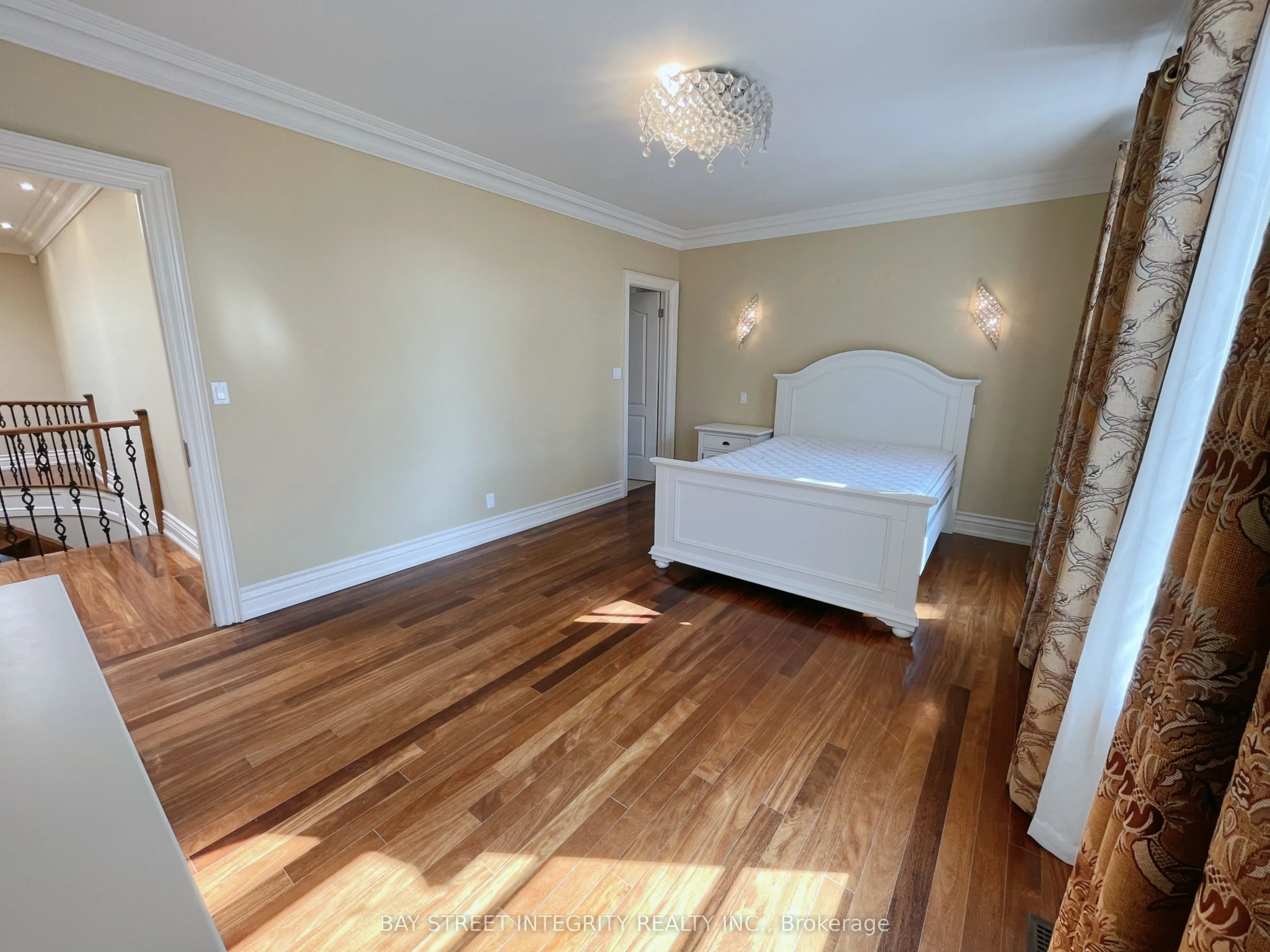336 Greenfield Avenue, #upper