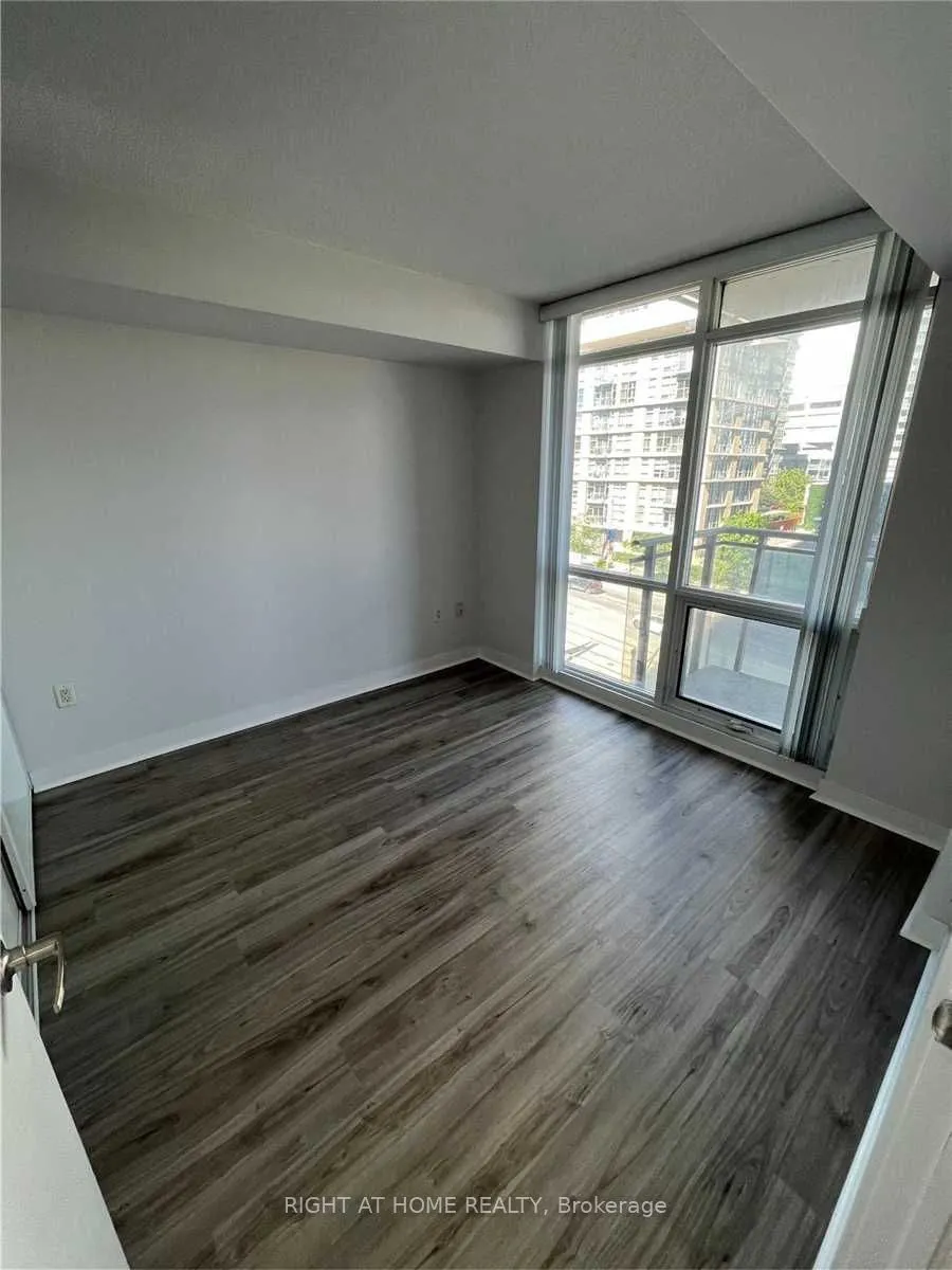 11 Brunel Court, #507