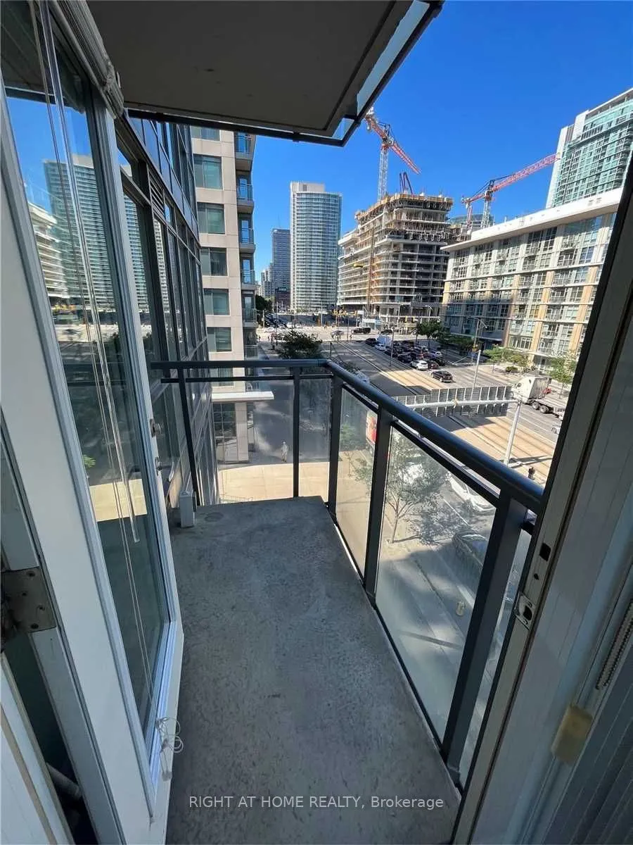 11 Brunel Court, #507