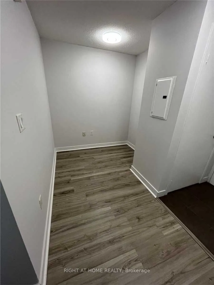 11 Brunel Court, #507