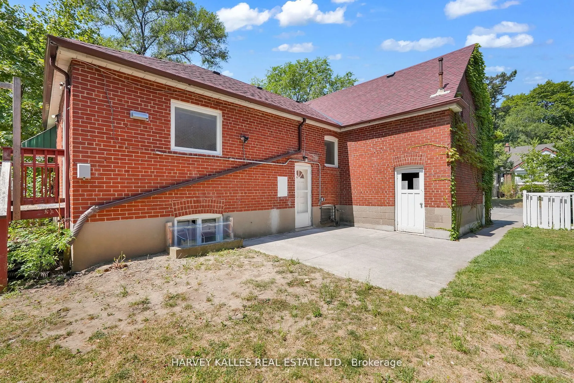 547 Douglas Avenue