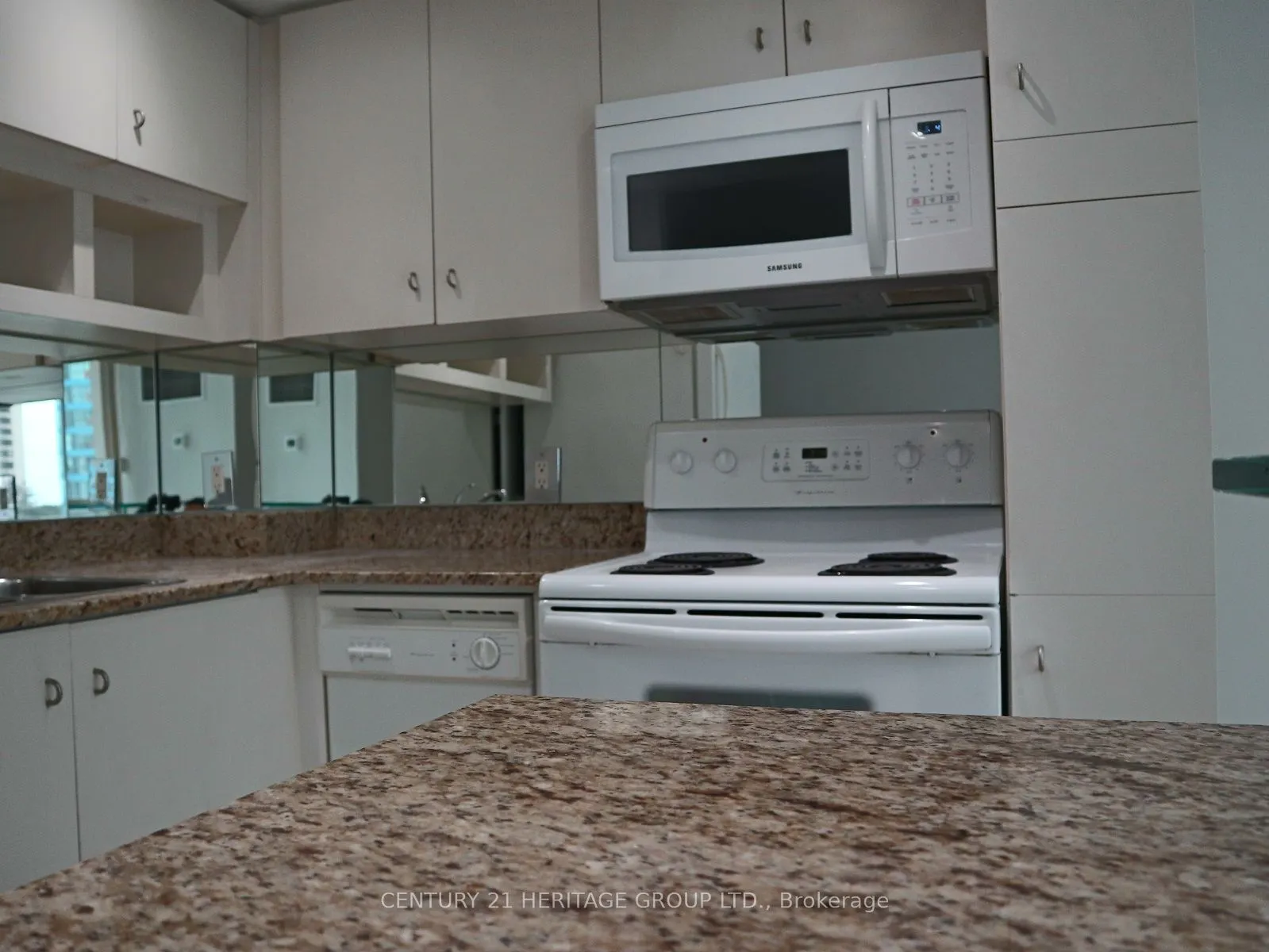 8 York Street, #604