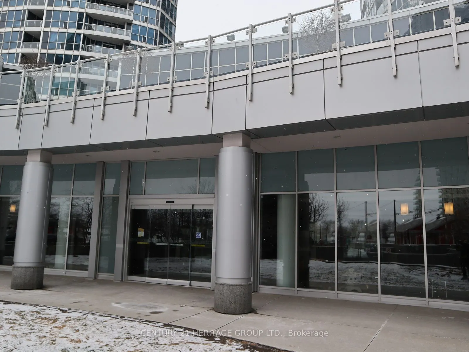 8 York Street, #604