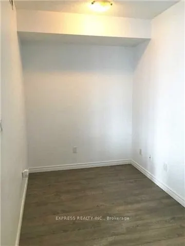 37 Grosvenor Street, #2102