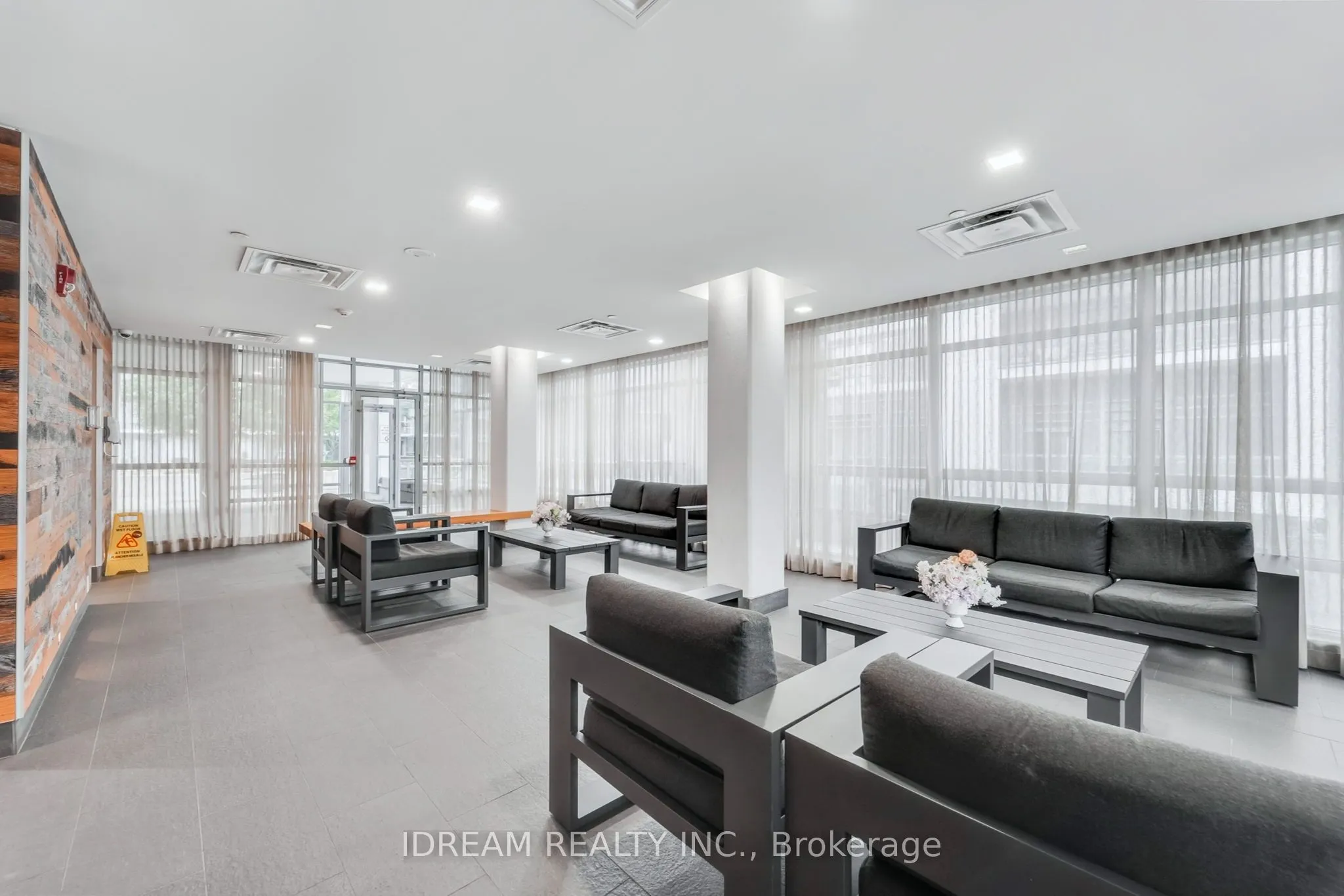 275 Yorkland Road, #2505