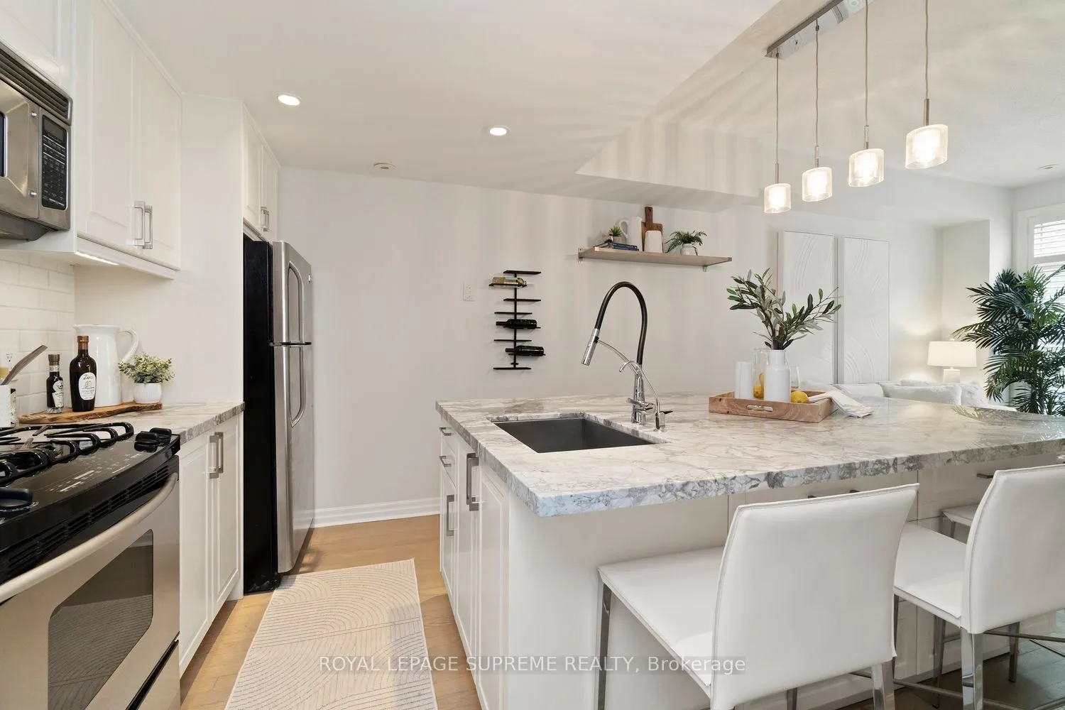 6 Wellesley Place, #37
