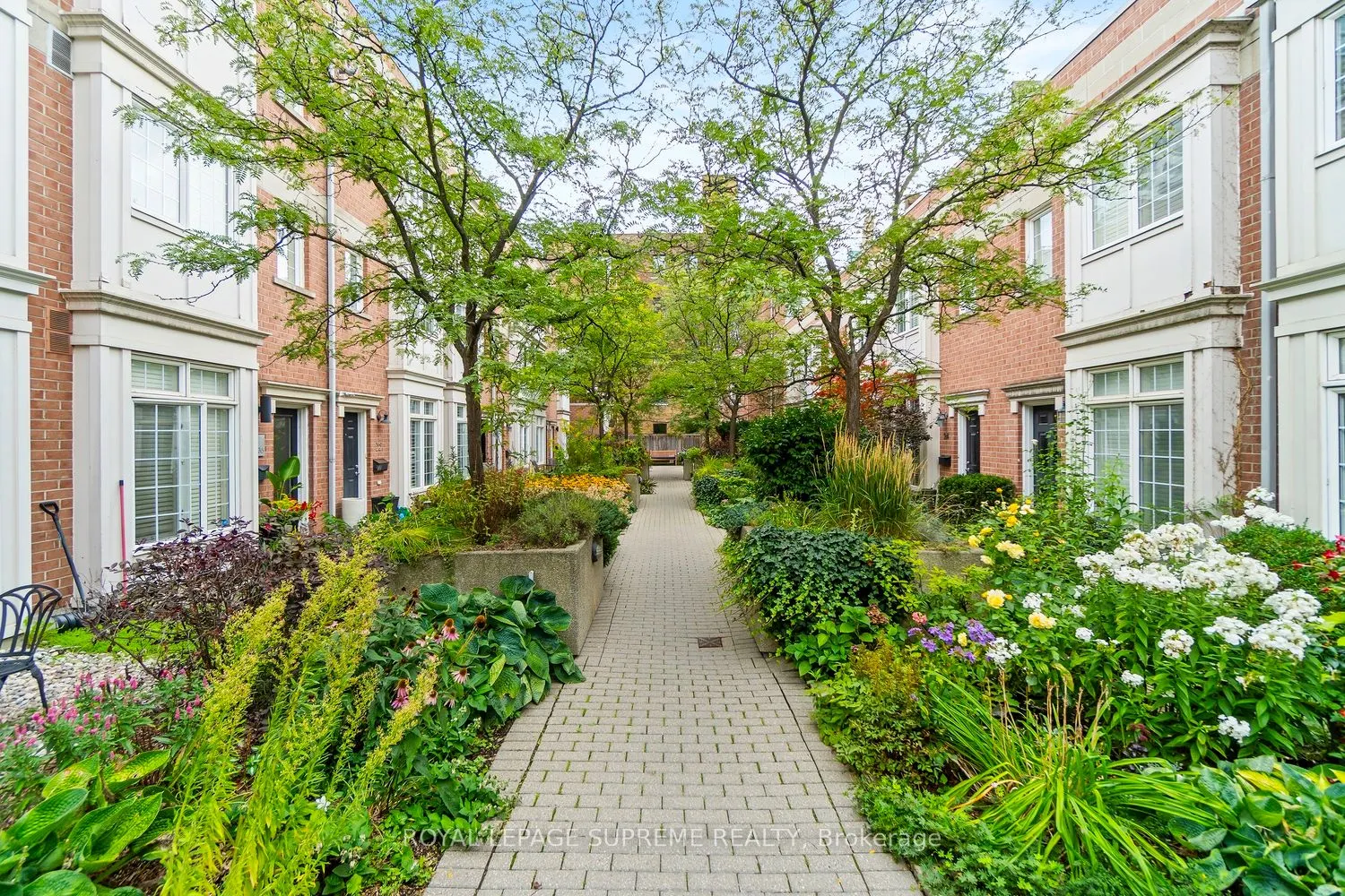 6 Wellesley Place, #37
