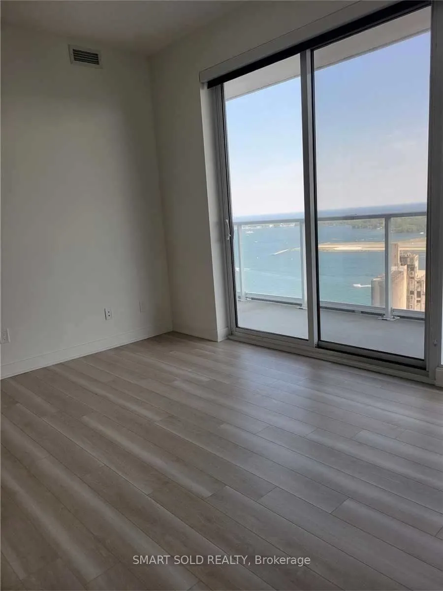 17 Bathurst Street, #3616