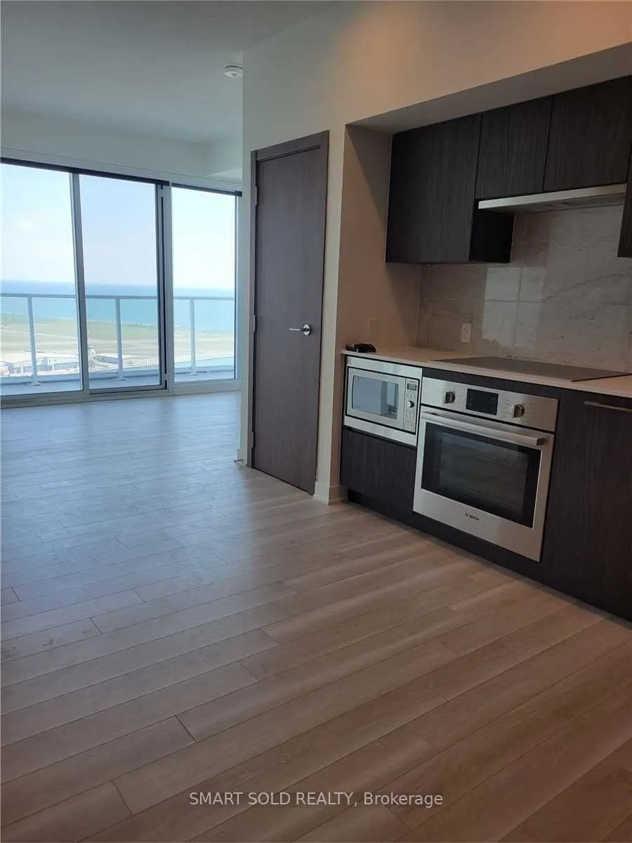 17 Bathurst Street, #3616