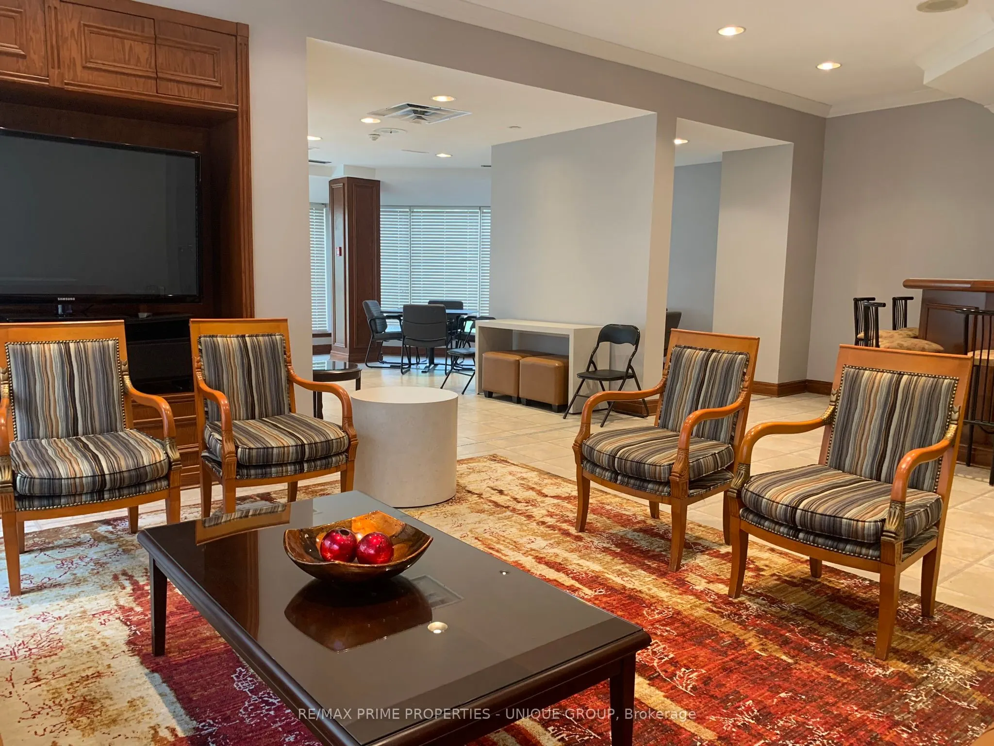 268 Ridley Boulevard N, #1517