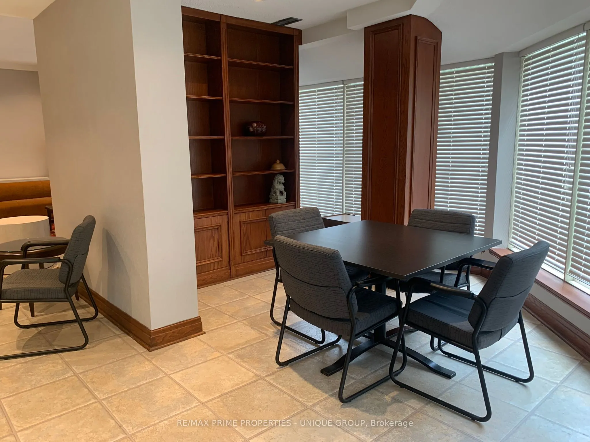 268 Ridley Boulevard N, #1517