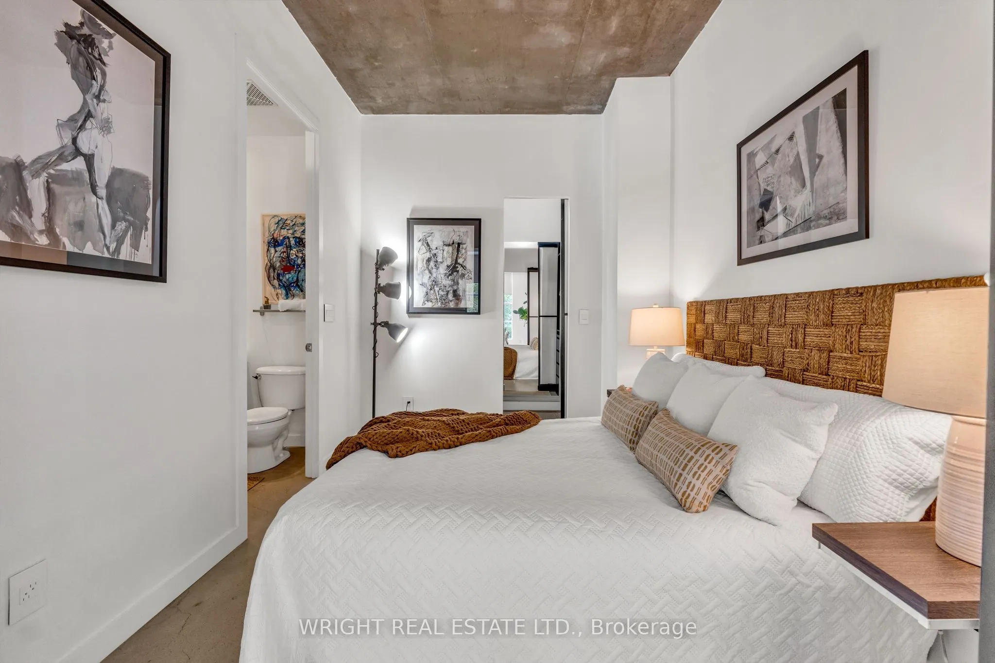19 Brant Street, #209