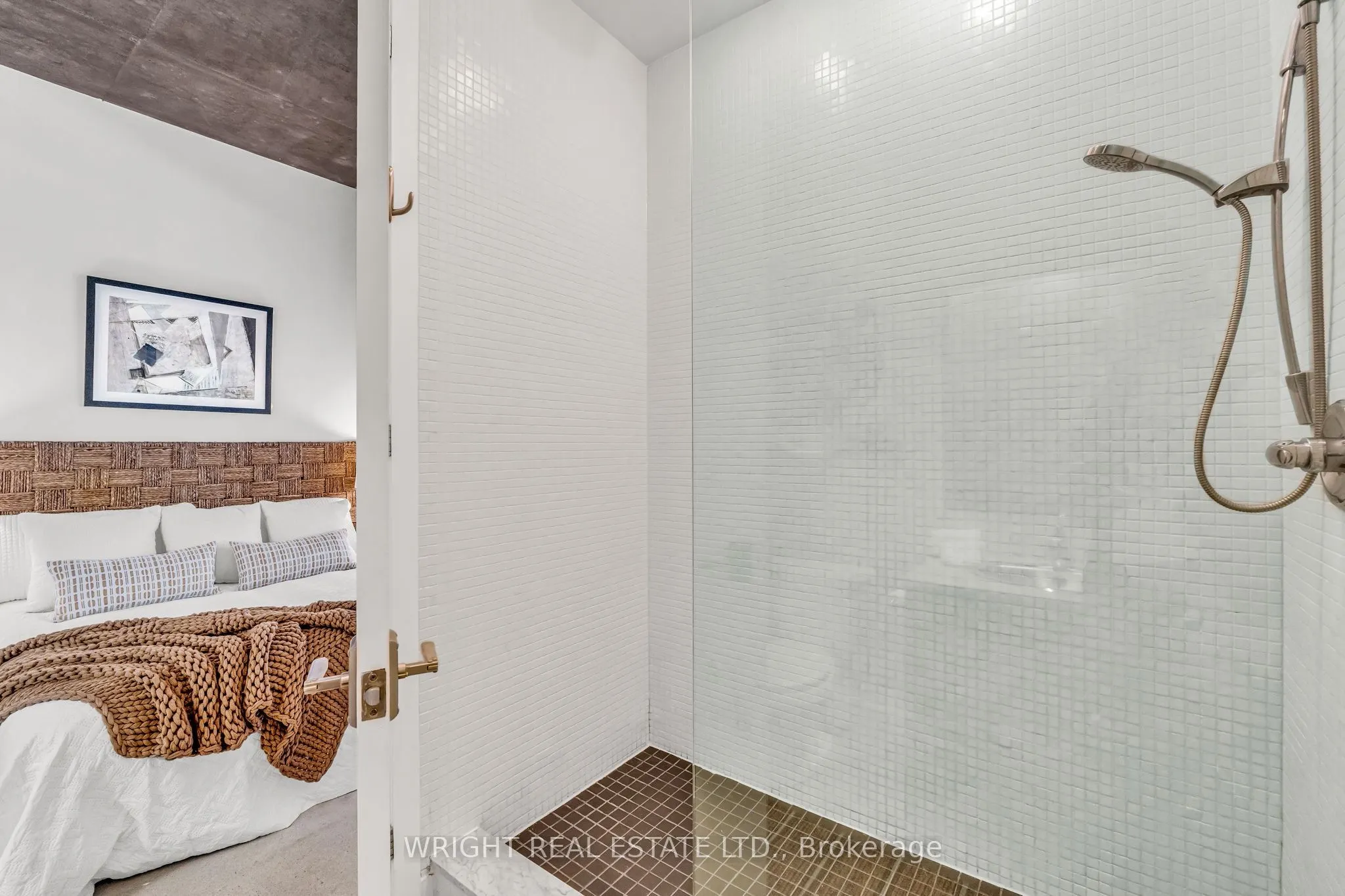 19 Brant Street, #209