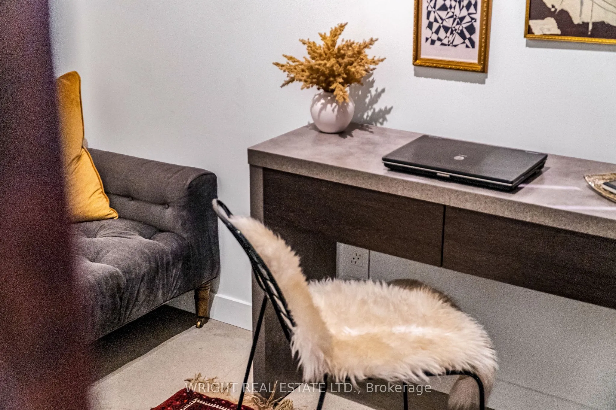 19 Brant Street, #209
