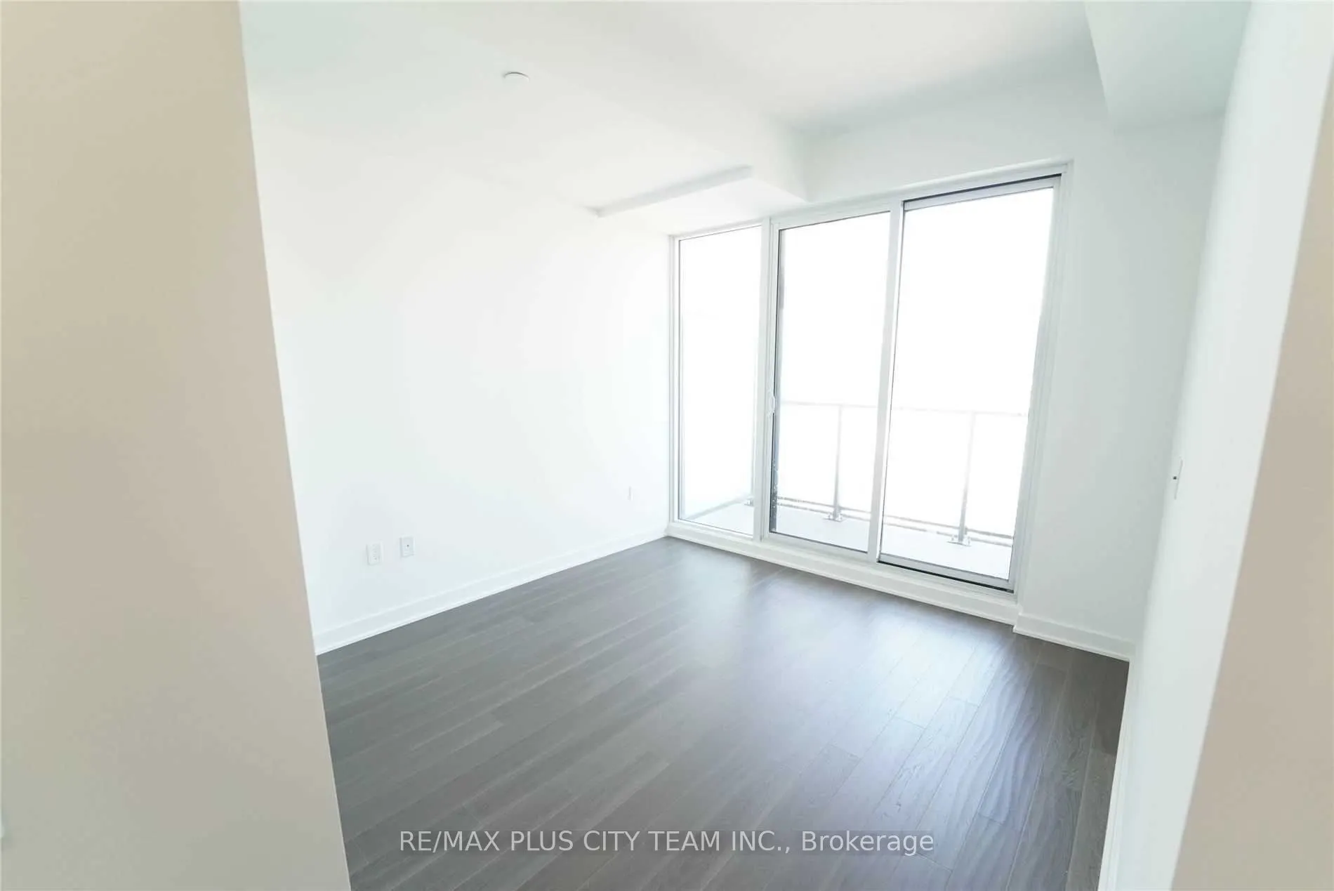 115 Blue Jays Way, #2802