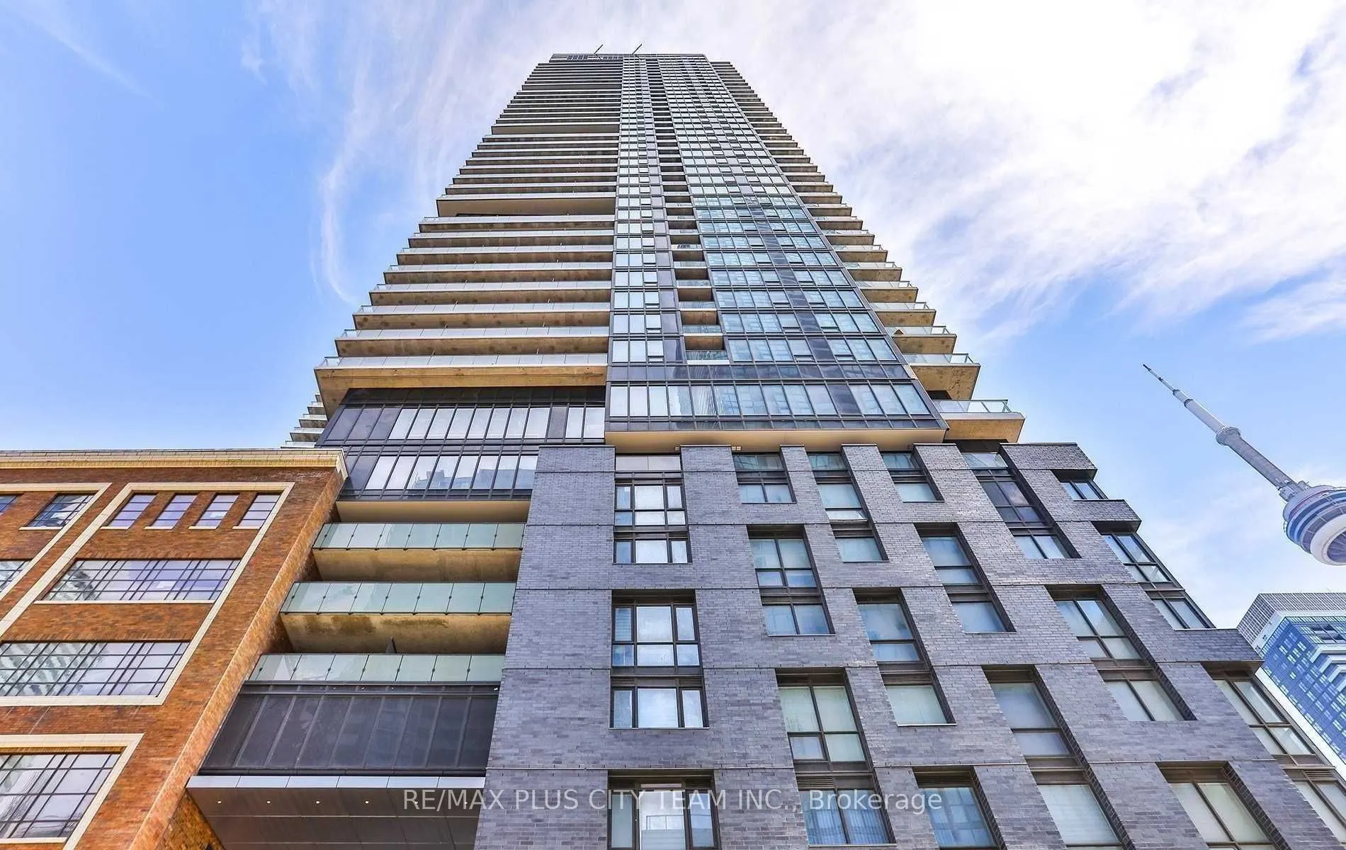 115 Blue Jays Way, #2802