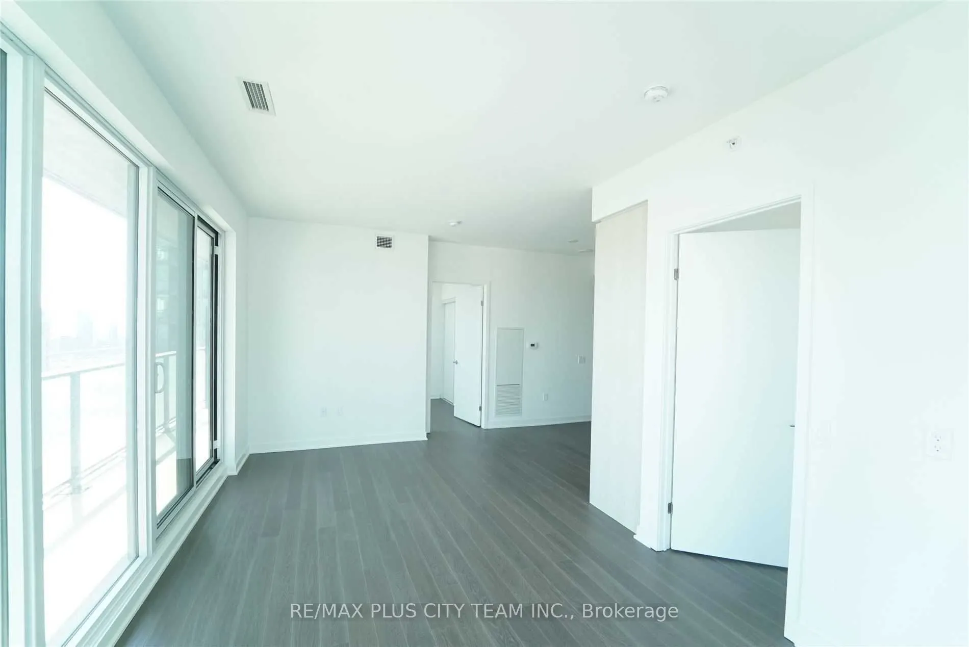 115 Blue Jays Way, #2802