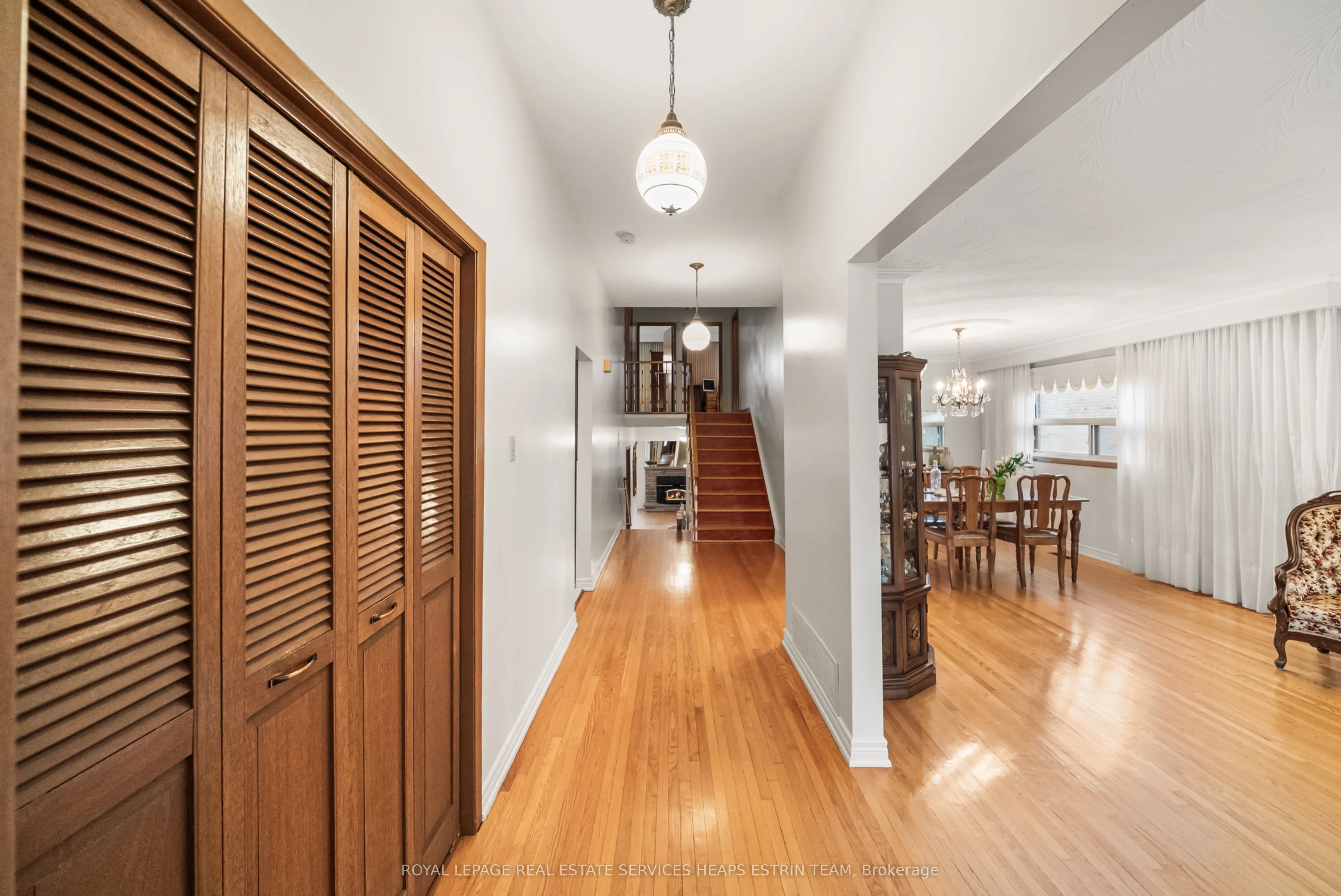105 Bickerton Crescent