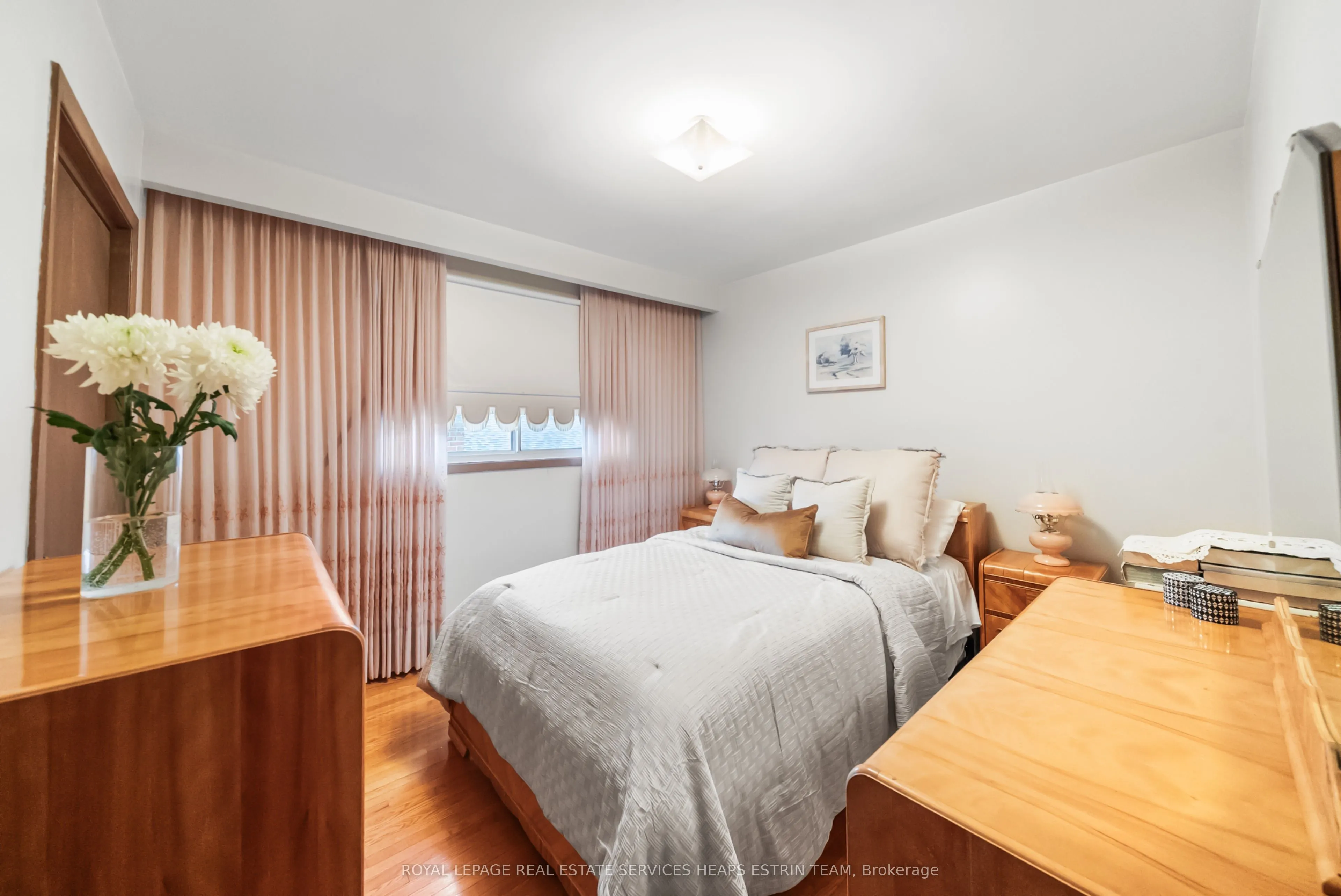 105 Bickerton Crescent