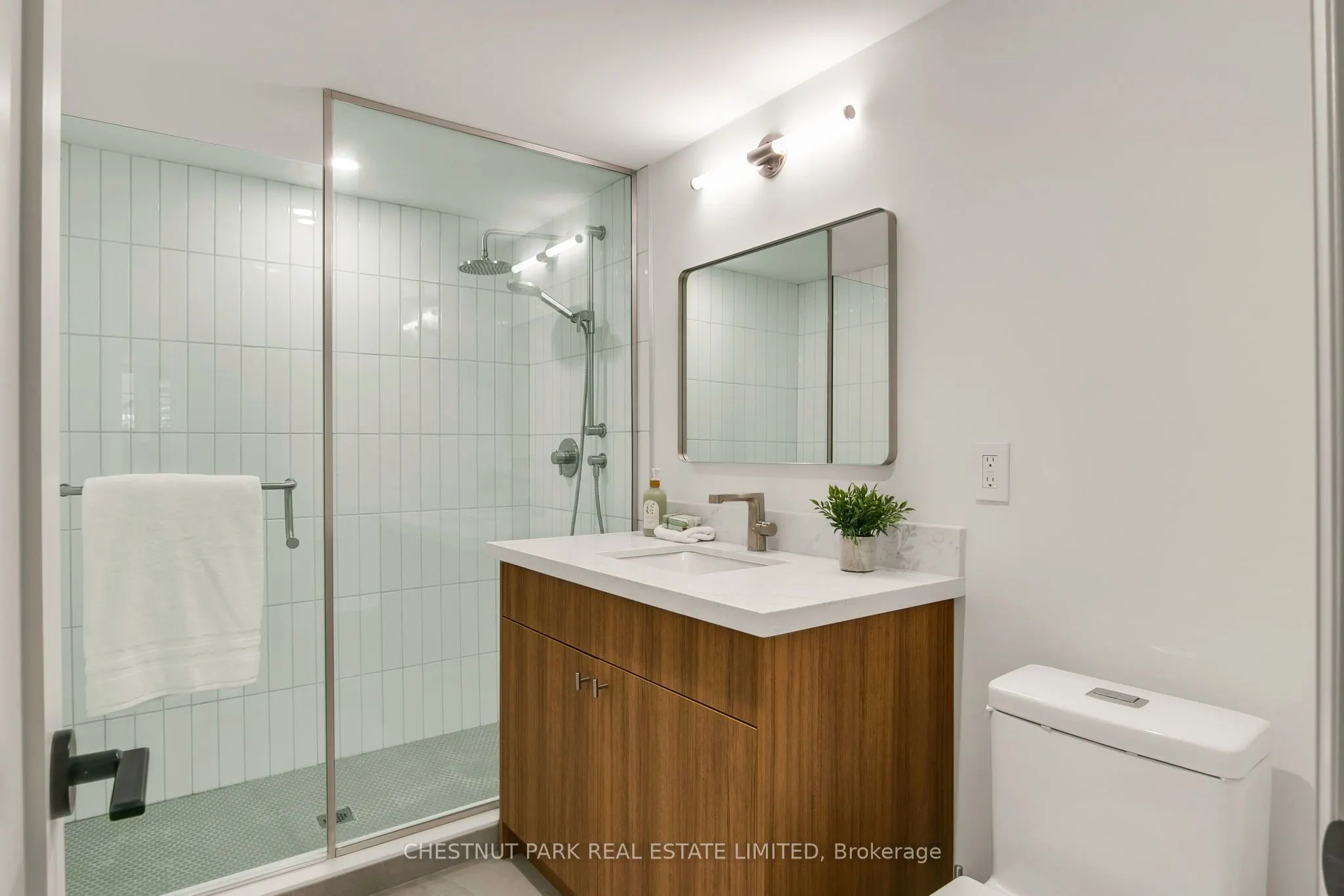 1031 Spadina Road