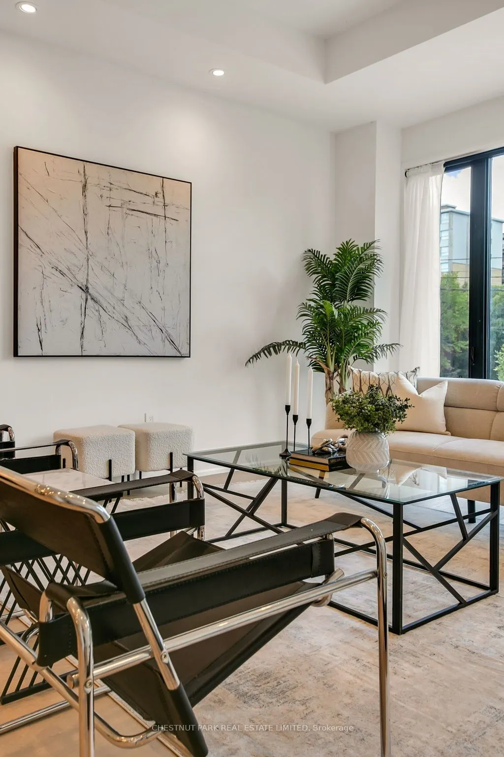 1031 Spadina Road